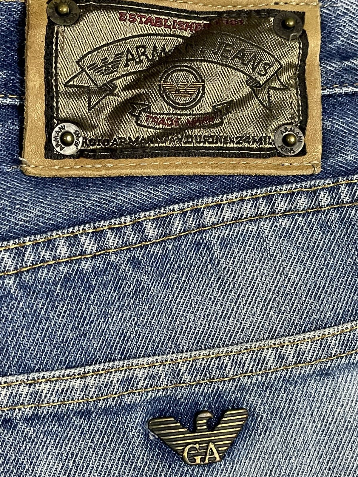 Armani Vintage Italy Armani Jeans Blue Wash Distressed Loose Jeans Size US 32 / EU 48 - 9 Thumbnail