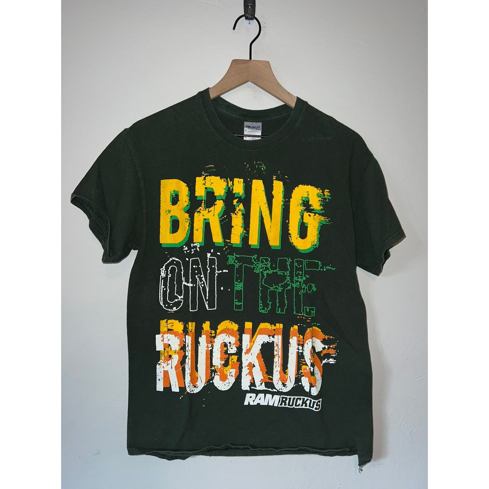 Gildan Vintage CSU Shirt Bring On The Ruckus College Tee M Medium Size US M / EU 48-50 / 2 - 1 Thumbnail