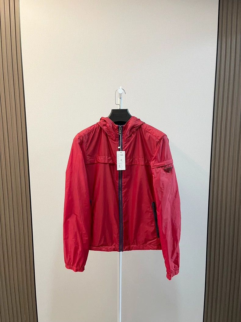 Prada Prada Red And Blue Color Block Metal Triangle Logo Zipper J Size US M / EU 48-50 / 2 - 1 Thumbnail