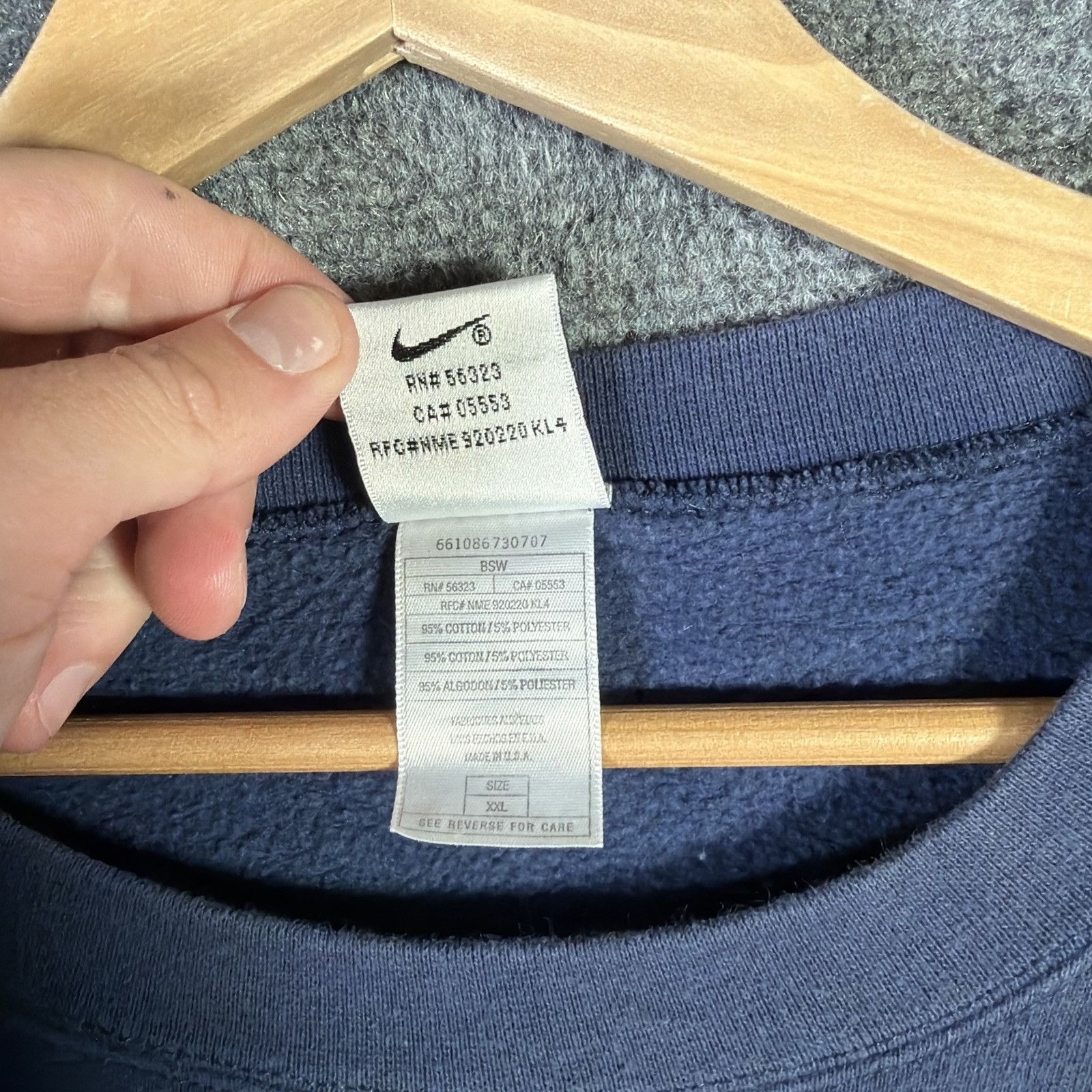 Nike Vintage Nike Sweatshirt 2XL Navy Faded 90s Center Swoosh Size US XXL / EU 58 / 5 - 4 Thumbnail