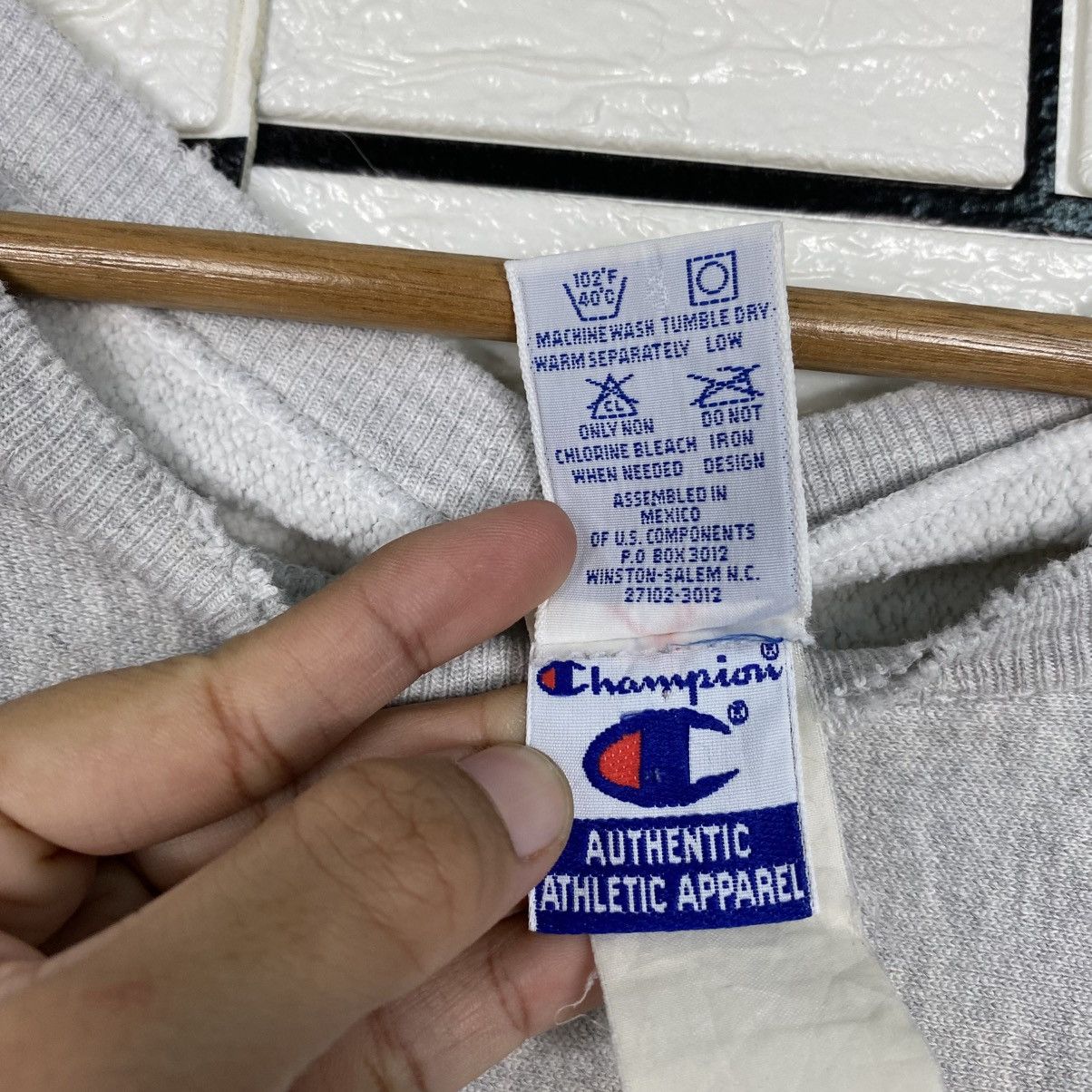 Champion Vintage Sweatshirt Champion Reverse Weave Distressed Trashe Size US M / EU 48-50 / 2 - 14 Thumbnail