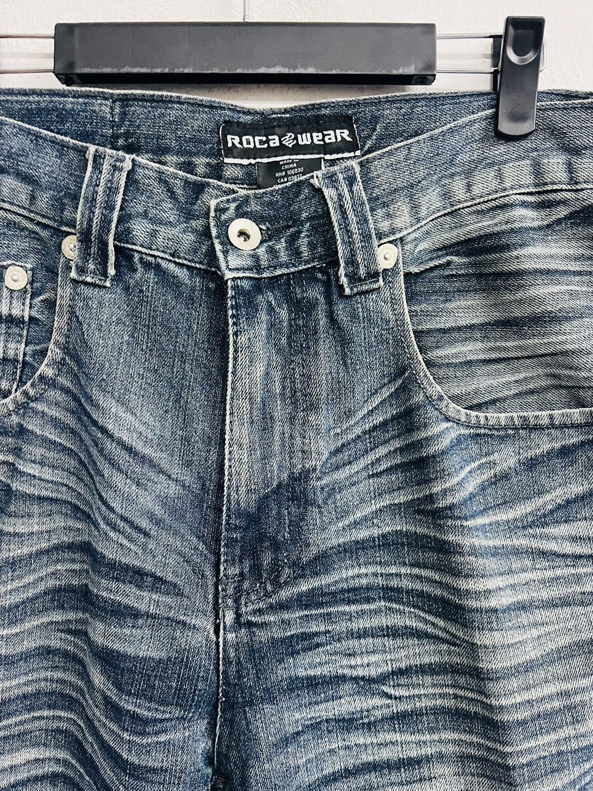 Rocawear × Vintage Vintage Y2k Rocawear Baggy Denim Pants Wide Leg Size US 33 - 8 Thumbnail