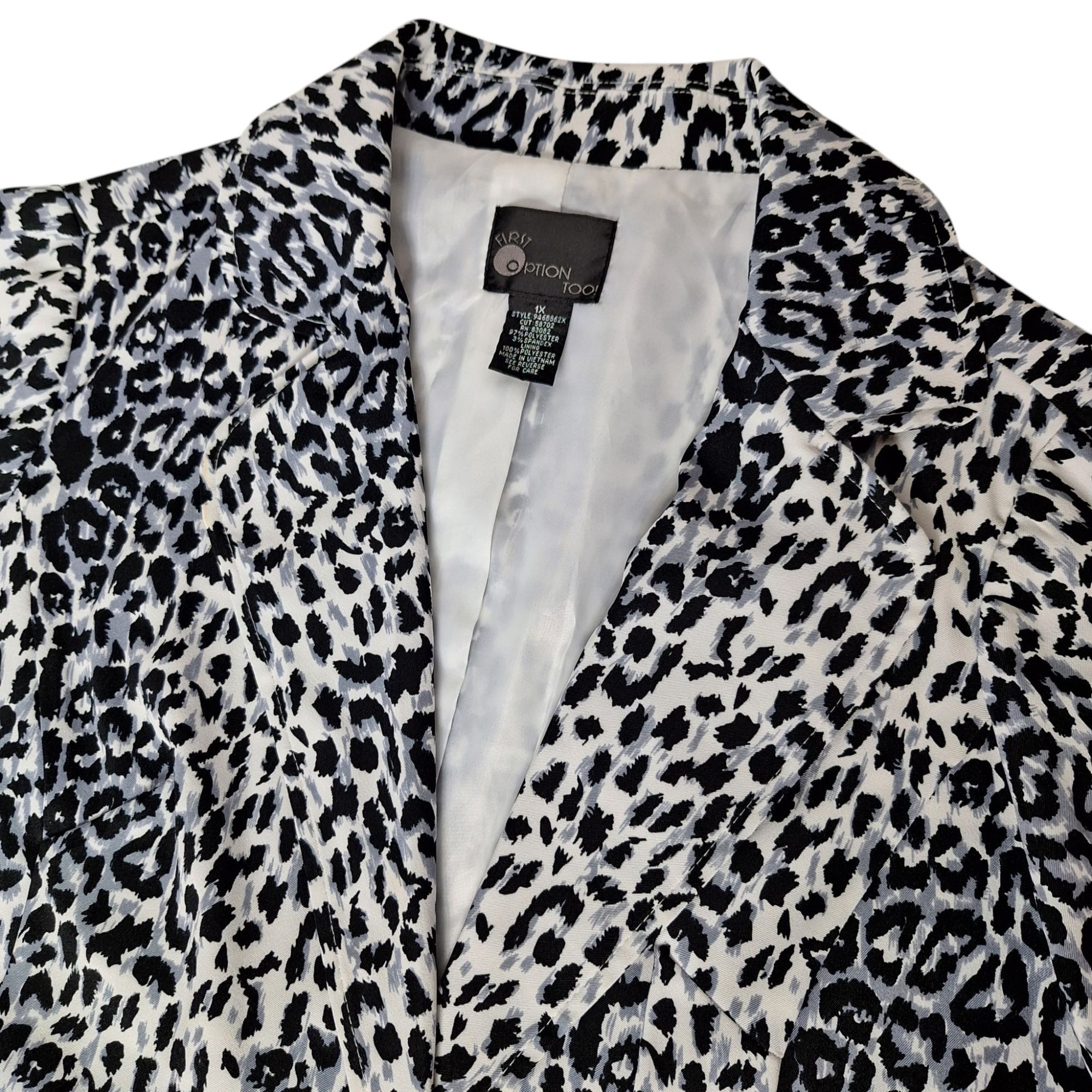 Other First Option Too! Blazer 1X Leopard Print Short Sleeve Jacke Size XL / US 12-14 / IT 48-50 - 1 Thumbnail