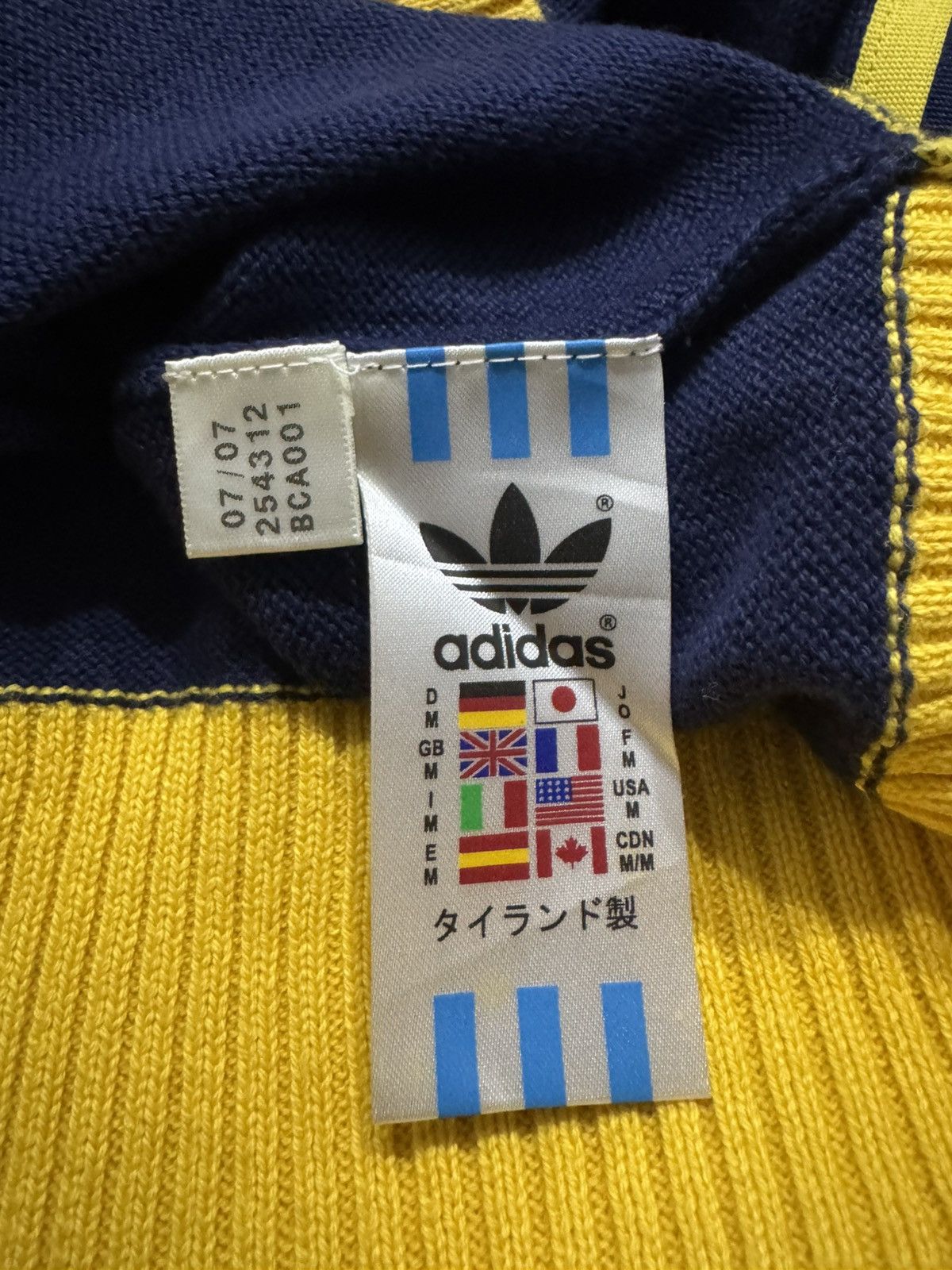 Adidas Vintage Adidas Trefoil Raglan Blue Yellow Size US XL / EU 56 / 4 - 4 Thumbnail