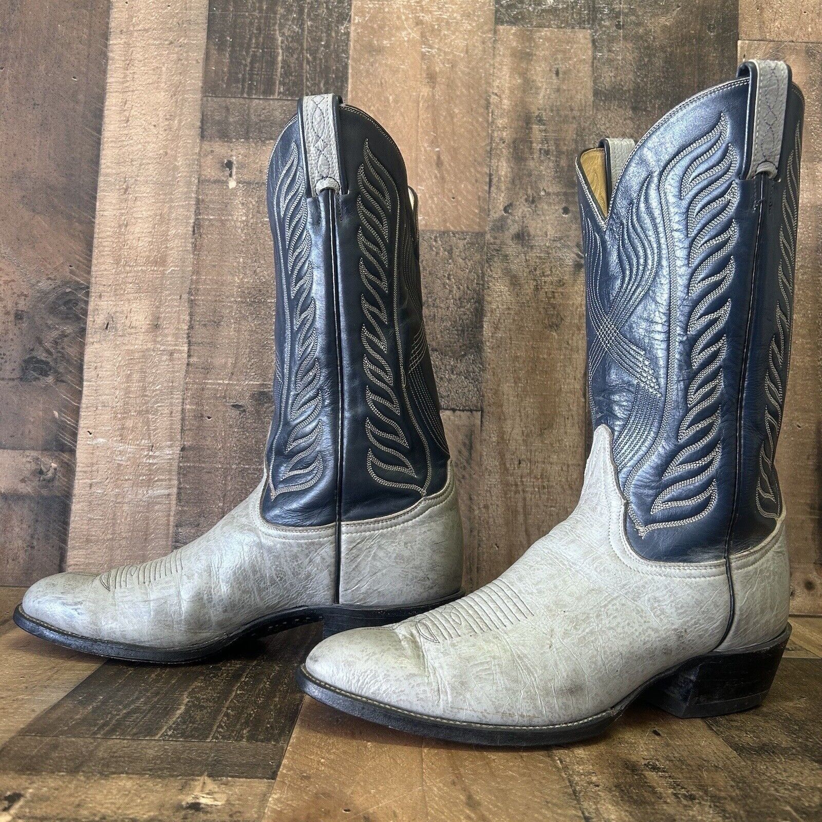 image of Tony Lama Vintage Gold Label Cowboy Boots Mens 11.5 D in Grey