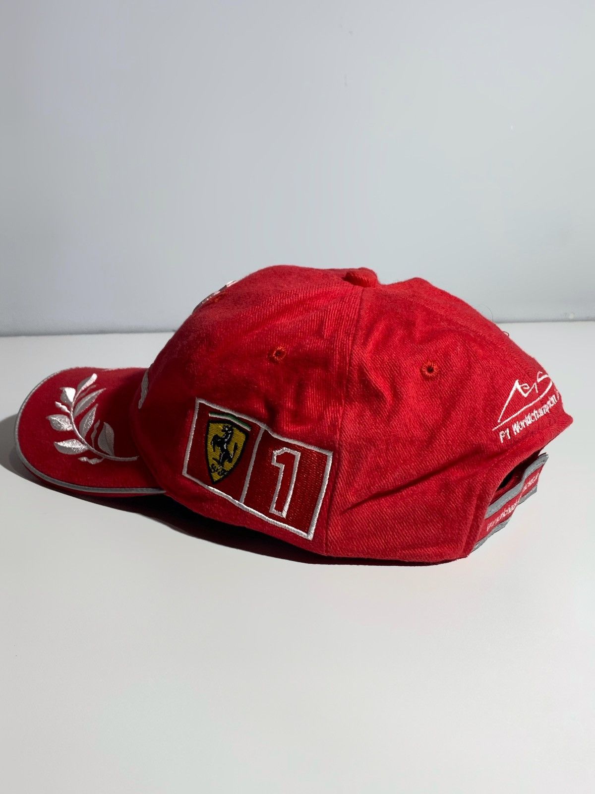 Ferrari 2000 F1 World Champion Michael Schumacher Ferrari cap Size ONE SIZE - 3 Thumbnail