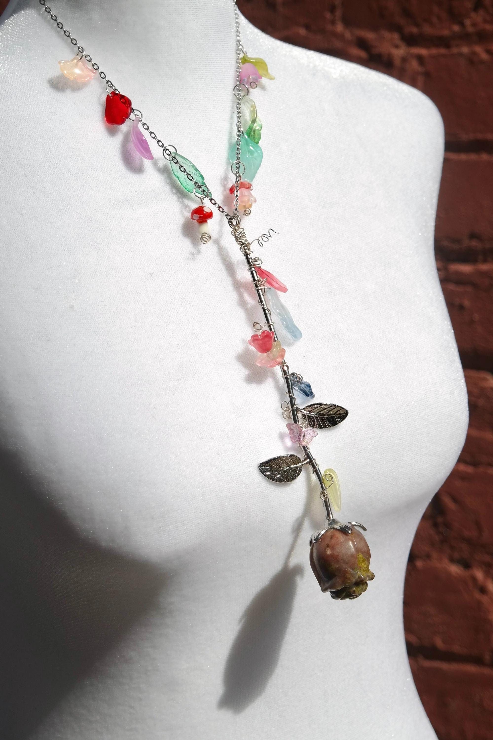 Handmade Crystal Rose Necklaces Size ONE SIZE - 1 Thumbnail