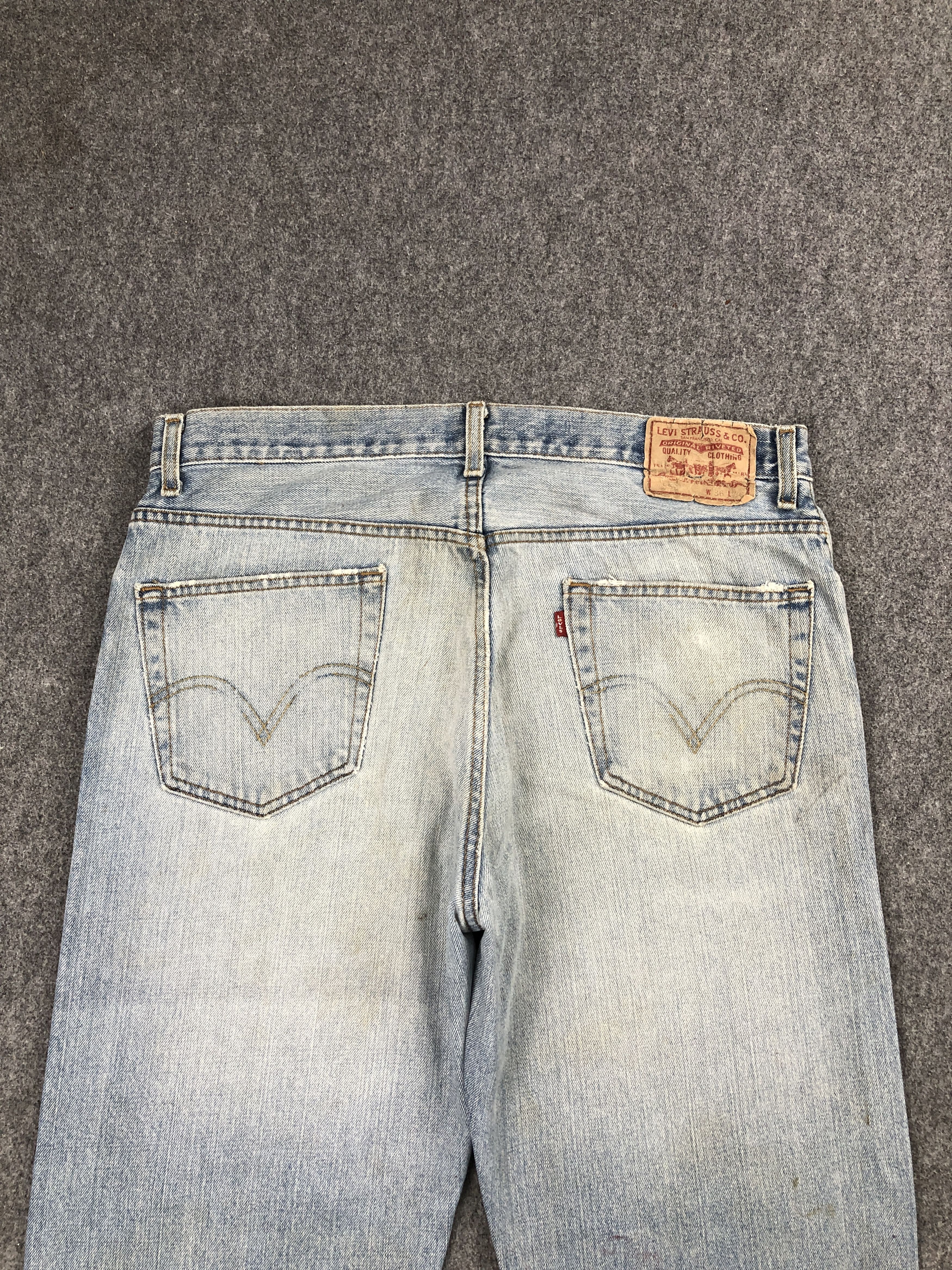 Levi's Vintage Levis 559 Distressed Blue Loose Jeans DP2461 Size US 35 - 4 Thumbnail