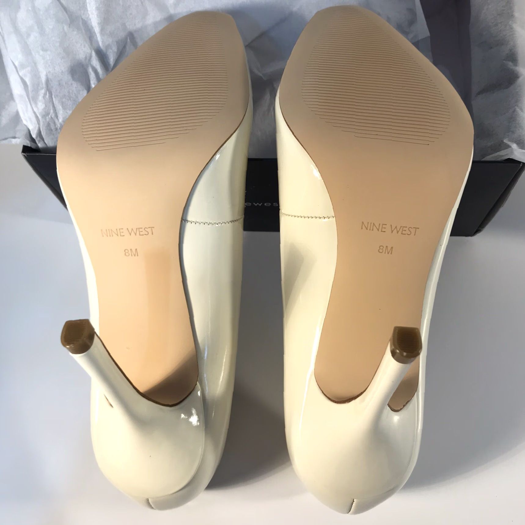 Nine West VINTAGE Nine West Pump Dress Shoe Womens Ivory Faux Leather Size 8M 4in Heels Size US 8 / IT 38 - 6 Thumbnail