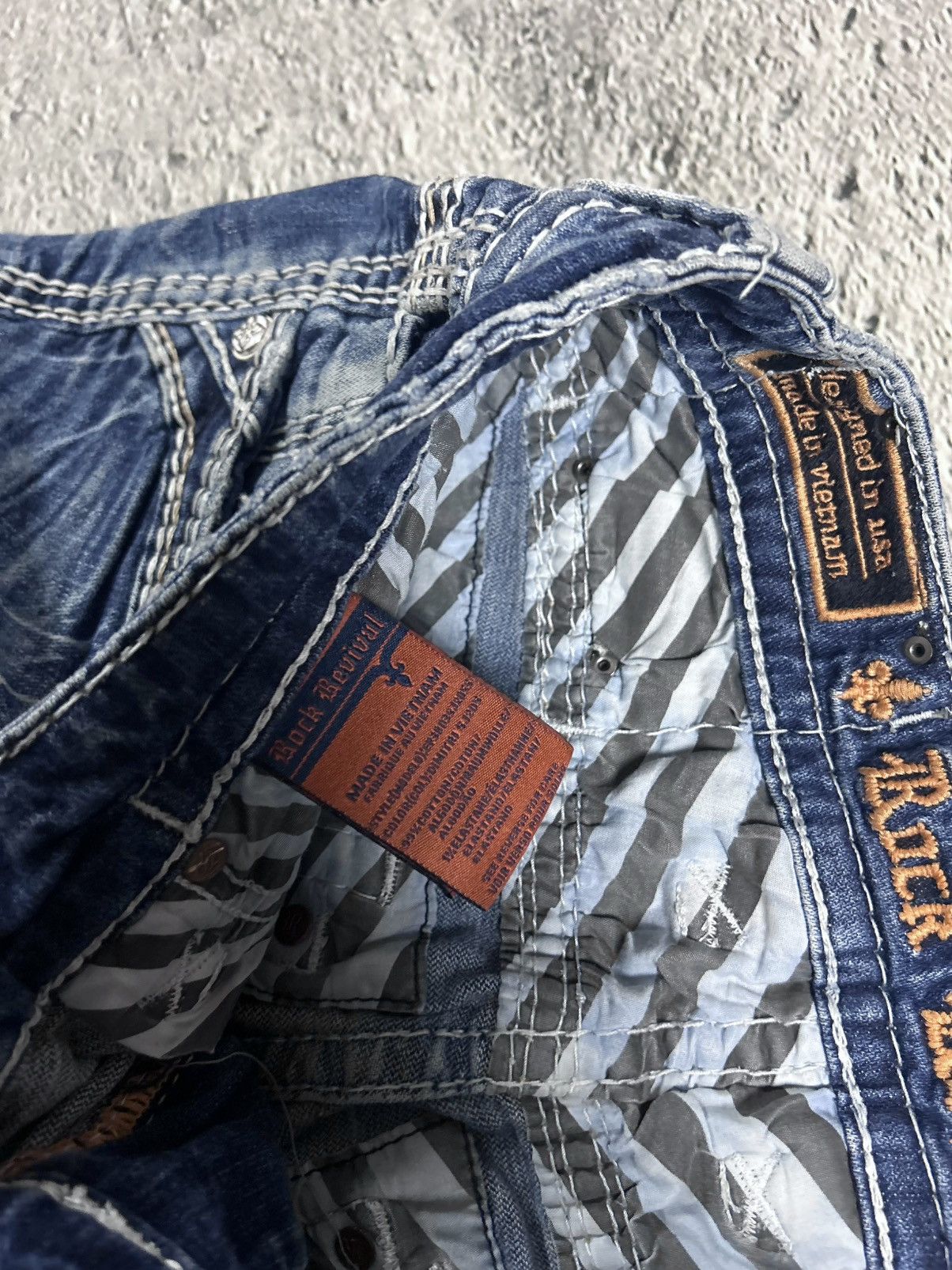 Rock Revival Rock Revival vintage jeans blue white stitching Y2K Size US 32 / EU 48 - 11 Thumbnail