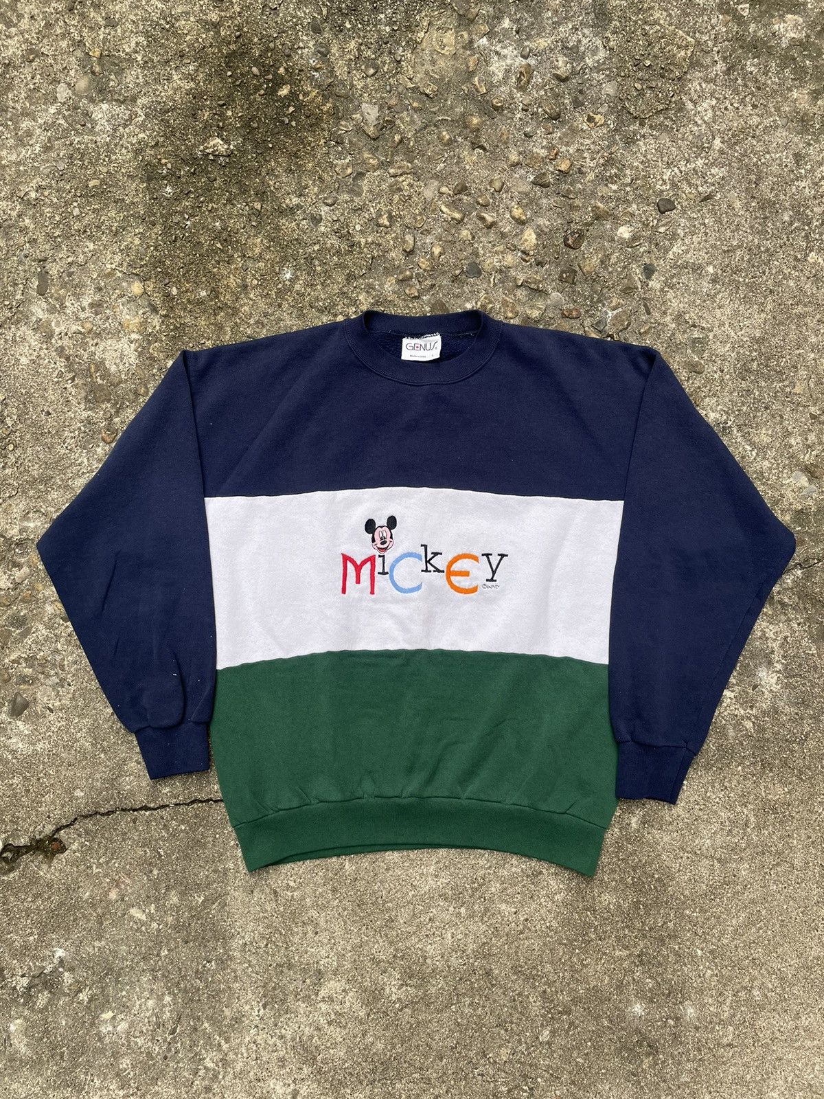Mickey Mouse VTG 1990’s Mickey Mouse Embroidered Crewneck Sweatshirt Size US L / EU 52-54 / 3 - 1 Thumbnail