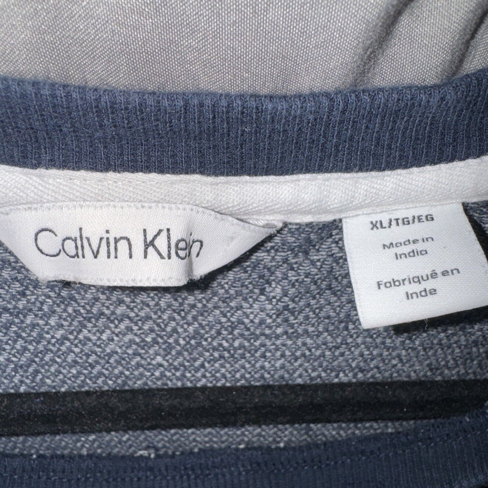 Calvin Klein Calvin Klein Mens Short Sleeved Shirt Round Neck Blue White Size US XL / EU 56 / 4 - 2 Thumbnail