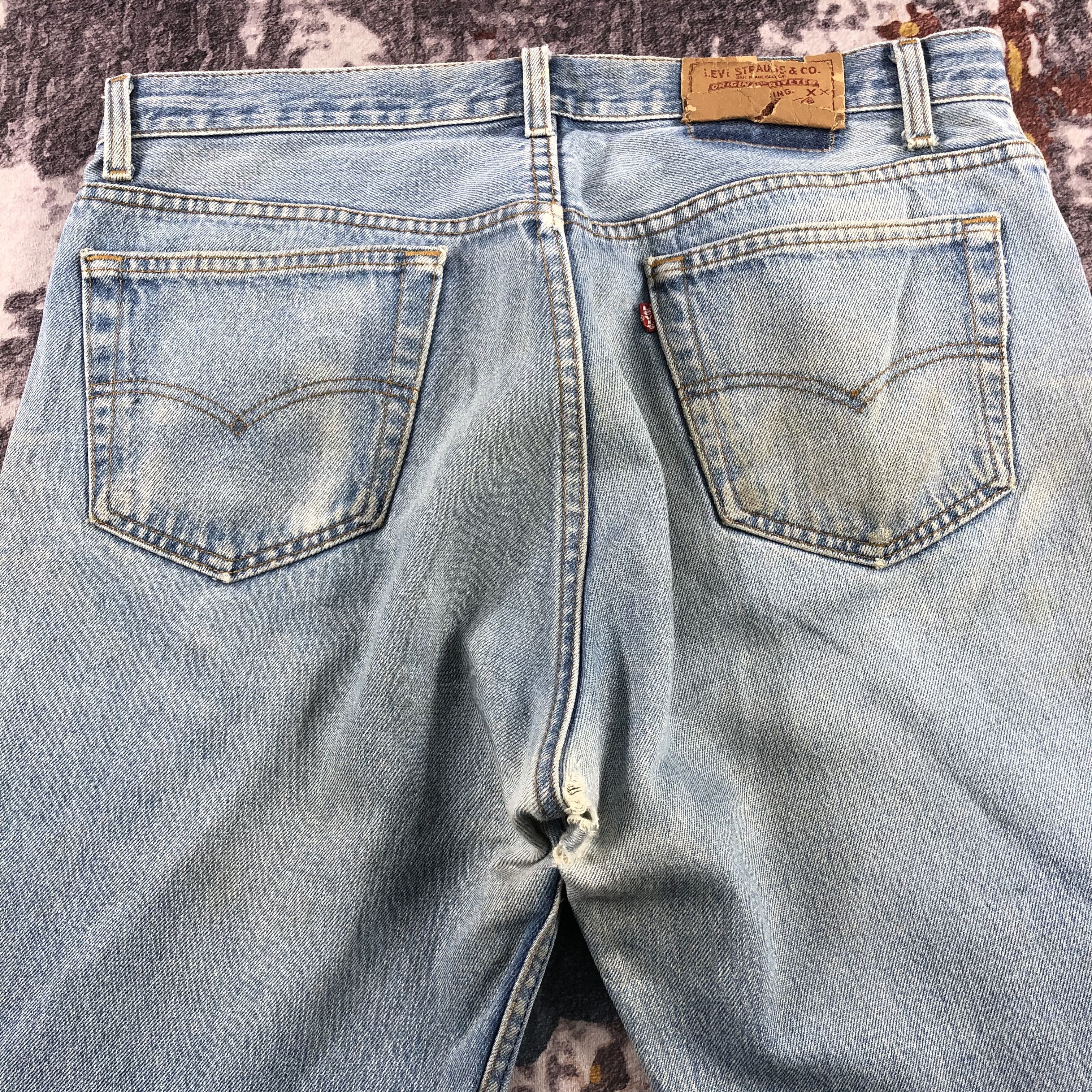 Levi's × Vintage Vintage 90s Light Wash Levis 501 Jeans-JM2739 Size US 36 / EU 52 - 4 Thumbnail