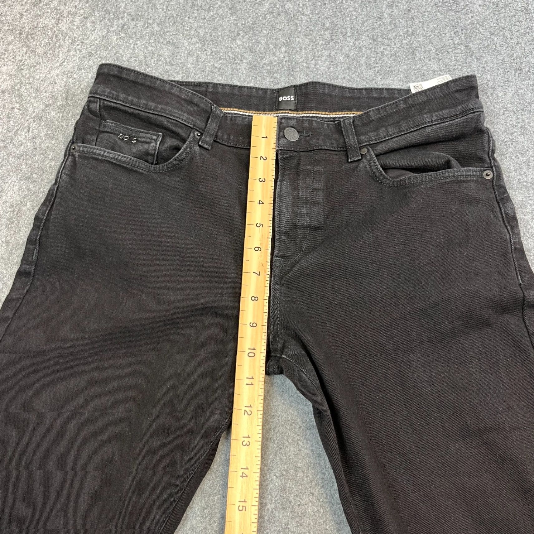 Hugo Boss HUGO BOSS Jeans Slim 34 Dark Wash Black Delaware 5-Pocket Denim Mens Slim Fit Fashion Tapered Stitch Logo Waist 34 Inseam 32"} Size US 34 / EU 50 - 5 Thumbnail