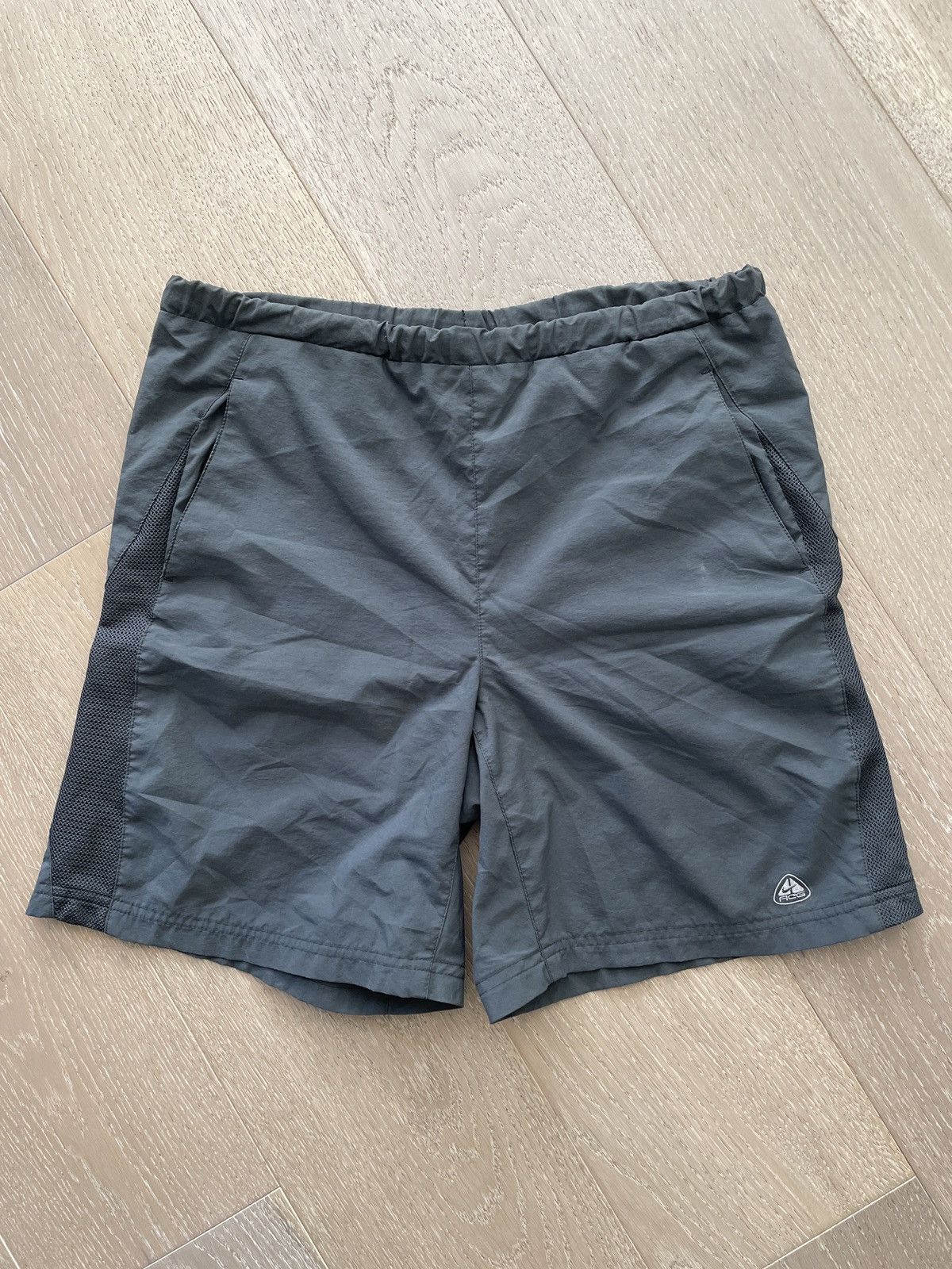 Nike × Vintage Vintage Nike ACG Tech Shorts Size US 32 / EU 48 - 1 Thumbnail