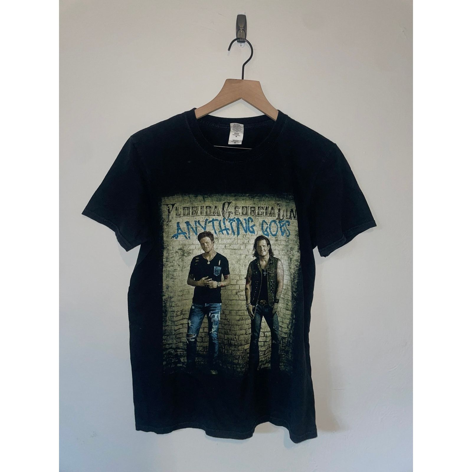Gildan Womens Florida Georgia Line Shirt Anything Goes Tour Top M Size M / US 6-8 / IT 42-44 - 1 Thumbnail