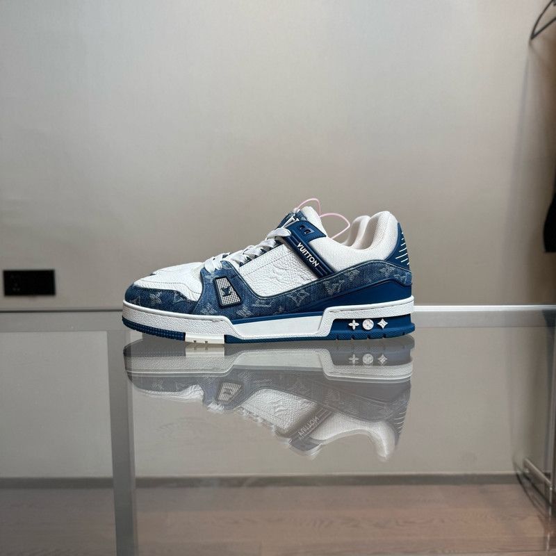 Louis Vuitton Louis Vuitton Trendy Low-Top Sneakers in White and Blue -25 Size US 9.5 / EU 42-43 - 3 Thumbnail