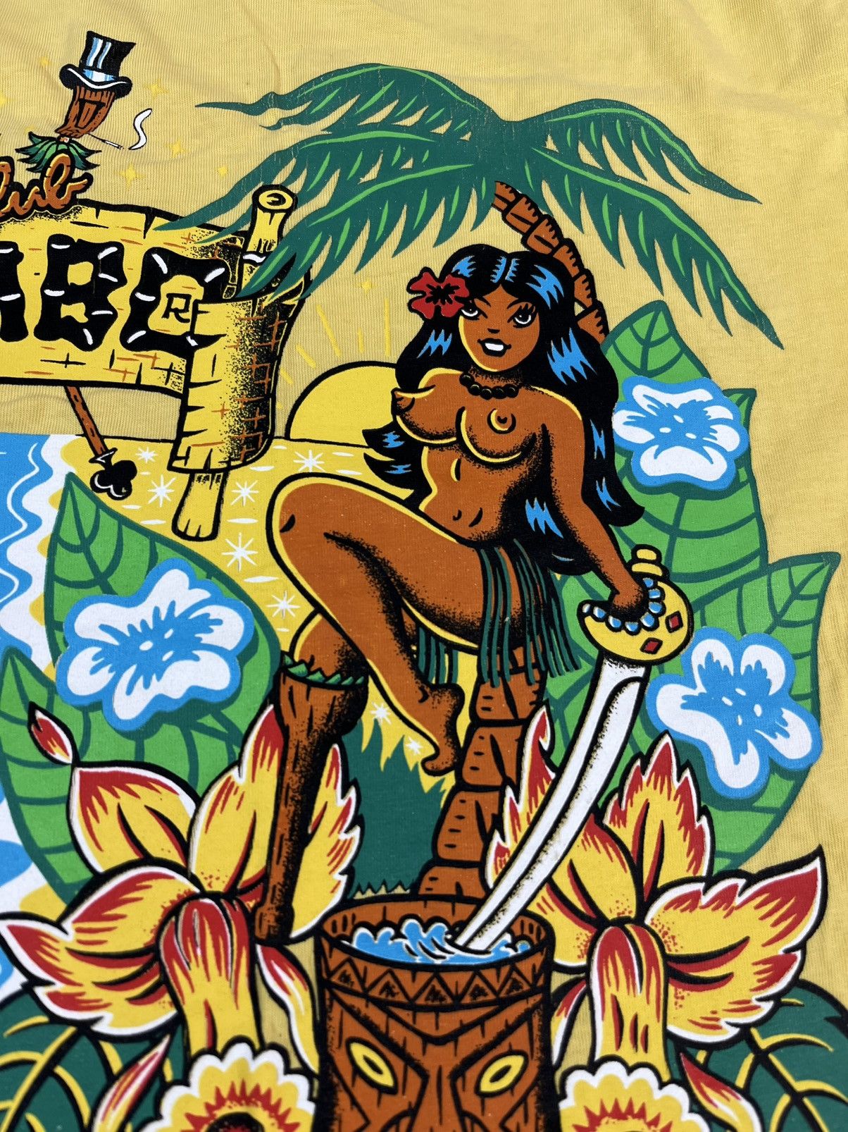 Mambo Vintage 2000s Mambo T Shirt Naked Girl Hawaii Size US L / EU 52-54 / 3 - 11 Thumbnail