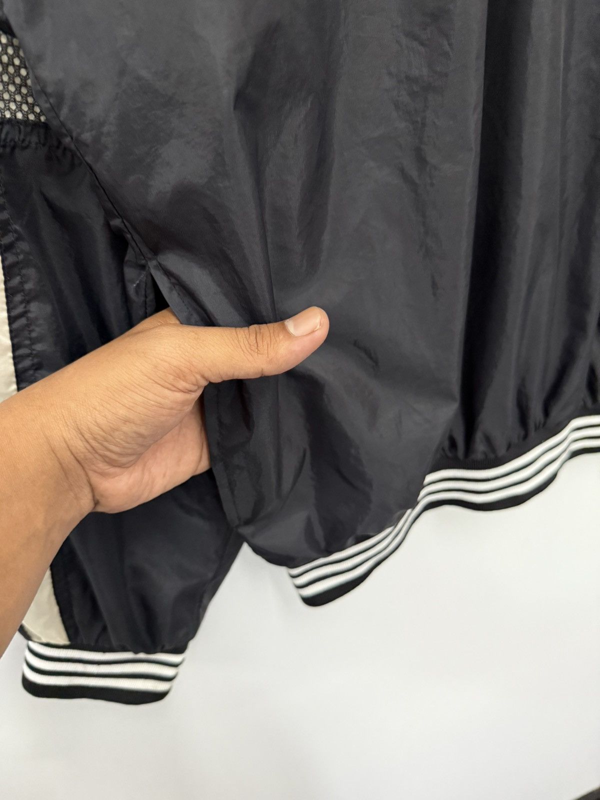 Adidas 🔥 VTG 90s Adidas Trefoil Side Tape V-Neck Back Hit Logo - L Size US L / EU 52-54 / 3 - 5 Thumbnail