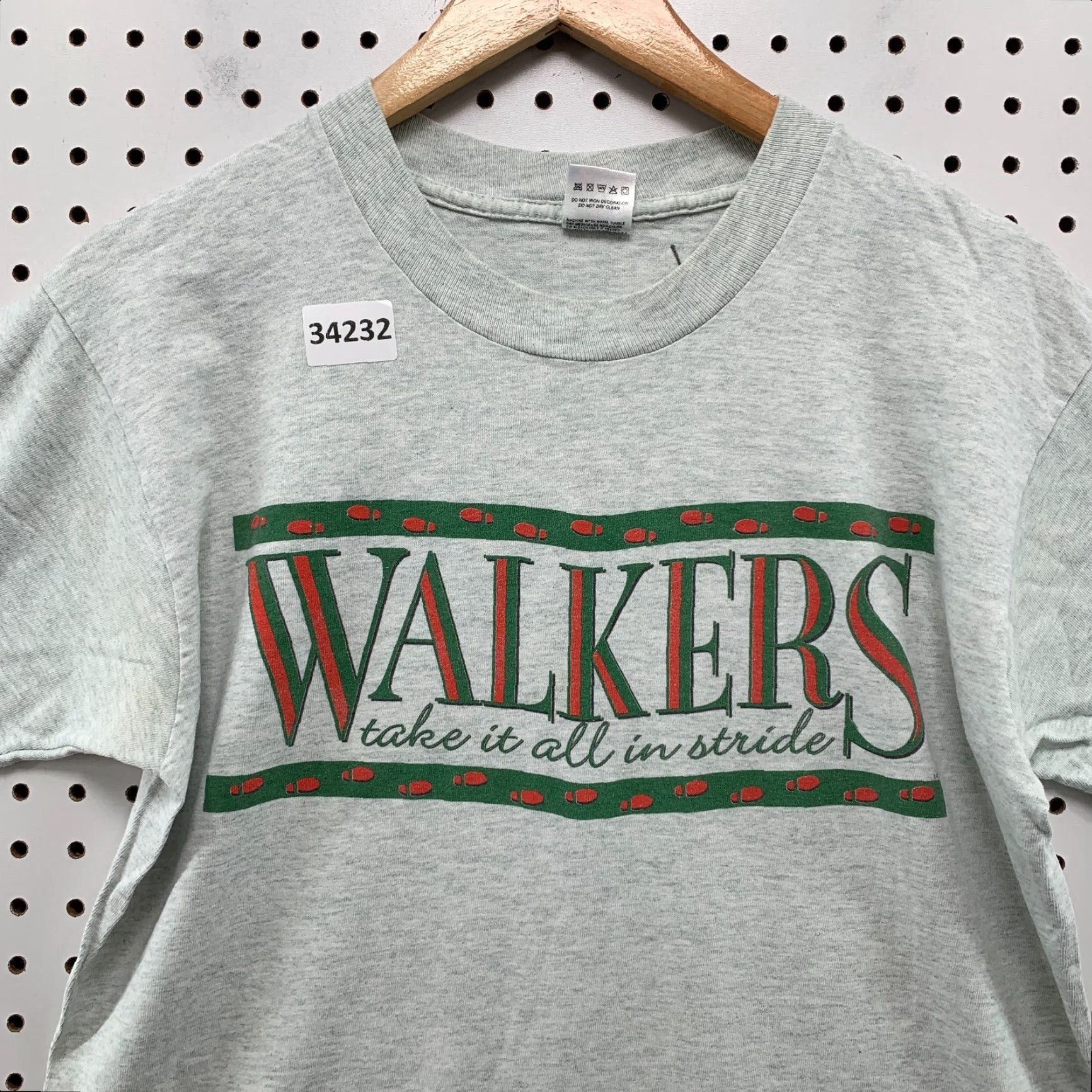 Fruit Of The Loom VINTAGE 90s Walkers Take It All With Stride Shirt Mens Mediu Gray Single Stitch Size US M / EU 48-50 / 2 - 5 Thumbnail