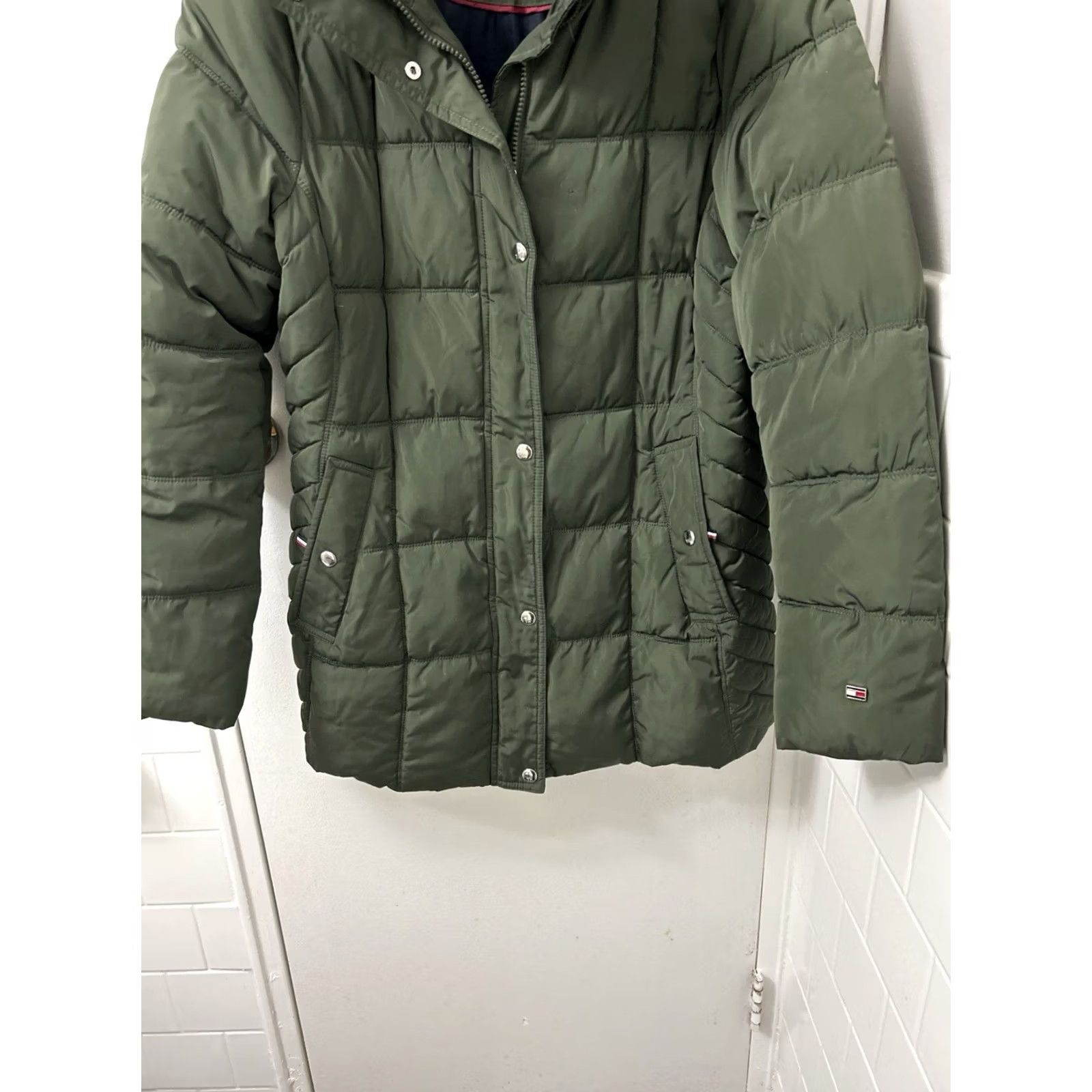 Tommy Hilfiger Tommy Hilfiger Puffer Jacket Womens L Olive Green Full Zip Parka Pockets Quilted Logo L/S Coat Size L / US 10 / IT 46 - 3 Thumbnail