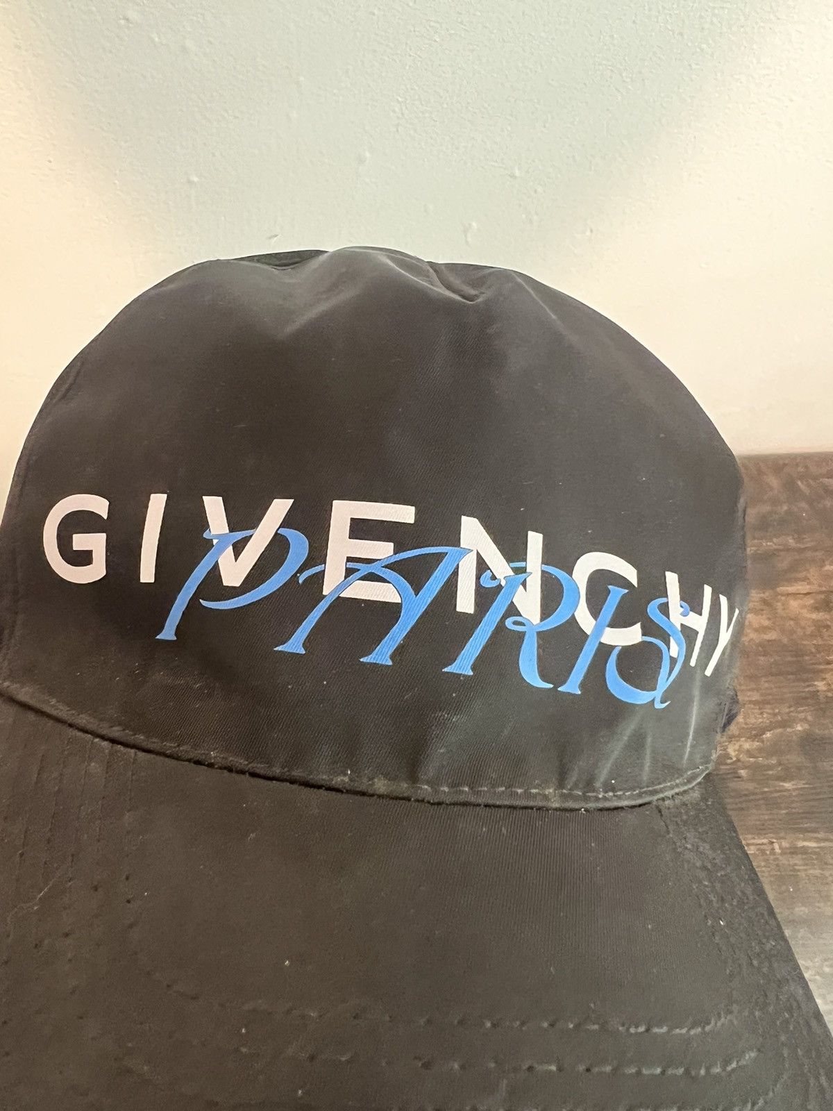Givenchy × Hypebeast Givenchy Paris Logo Hat Velcro Hat Size ONE SIZE - 7 Thumbnail