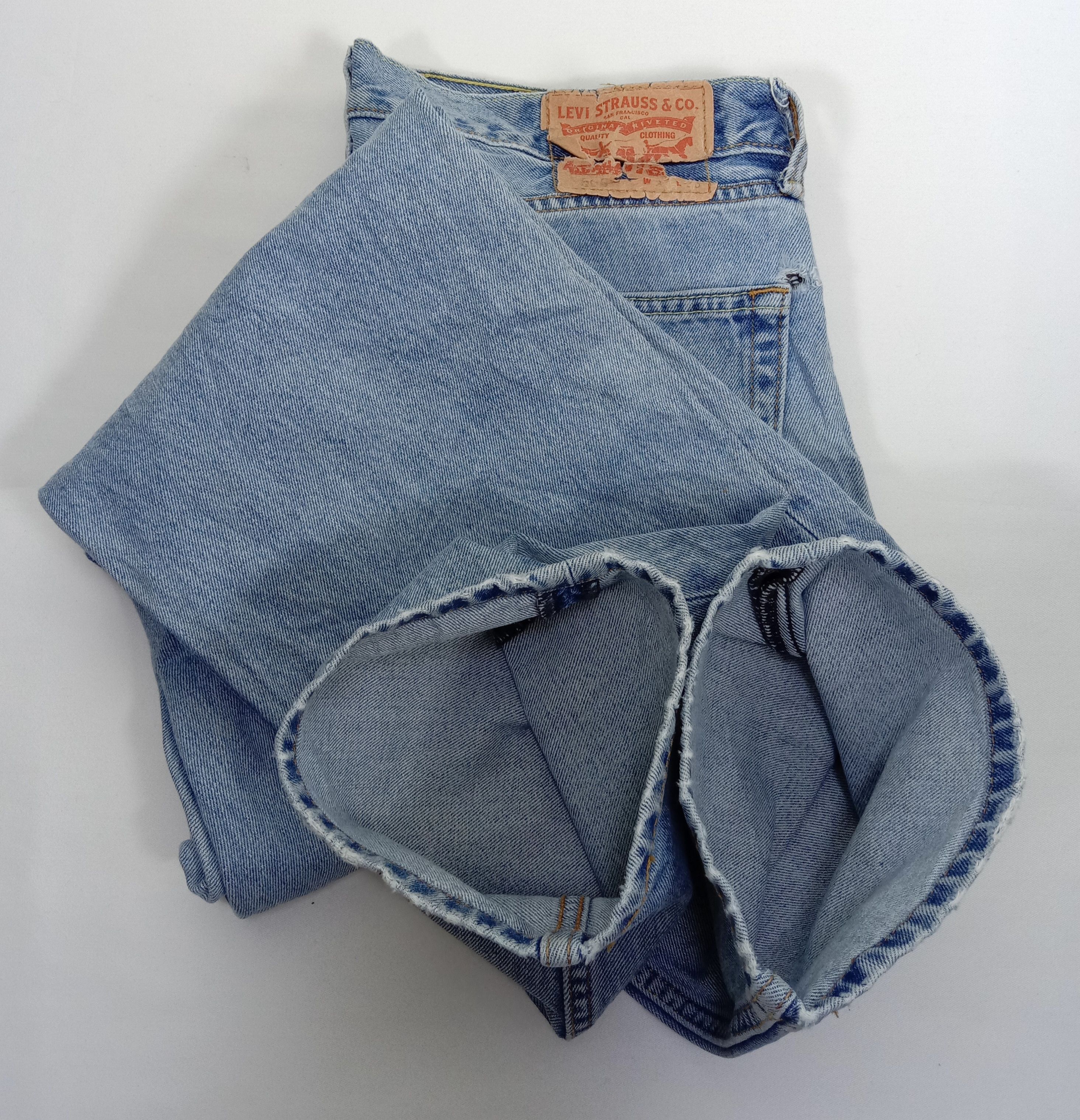 Levi's Vintage Levi's 505 Jeans Light Wash Distressed Denim Size US 34 / EU 50 - 16 Thumbnail