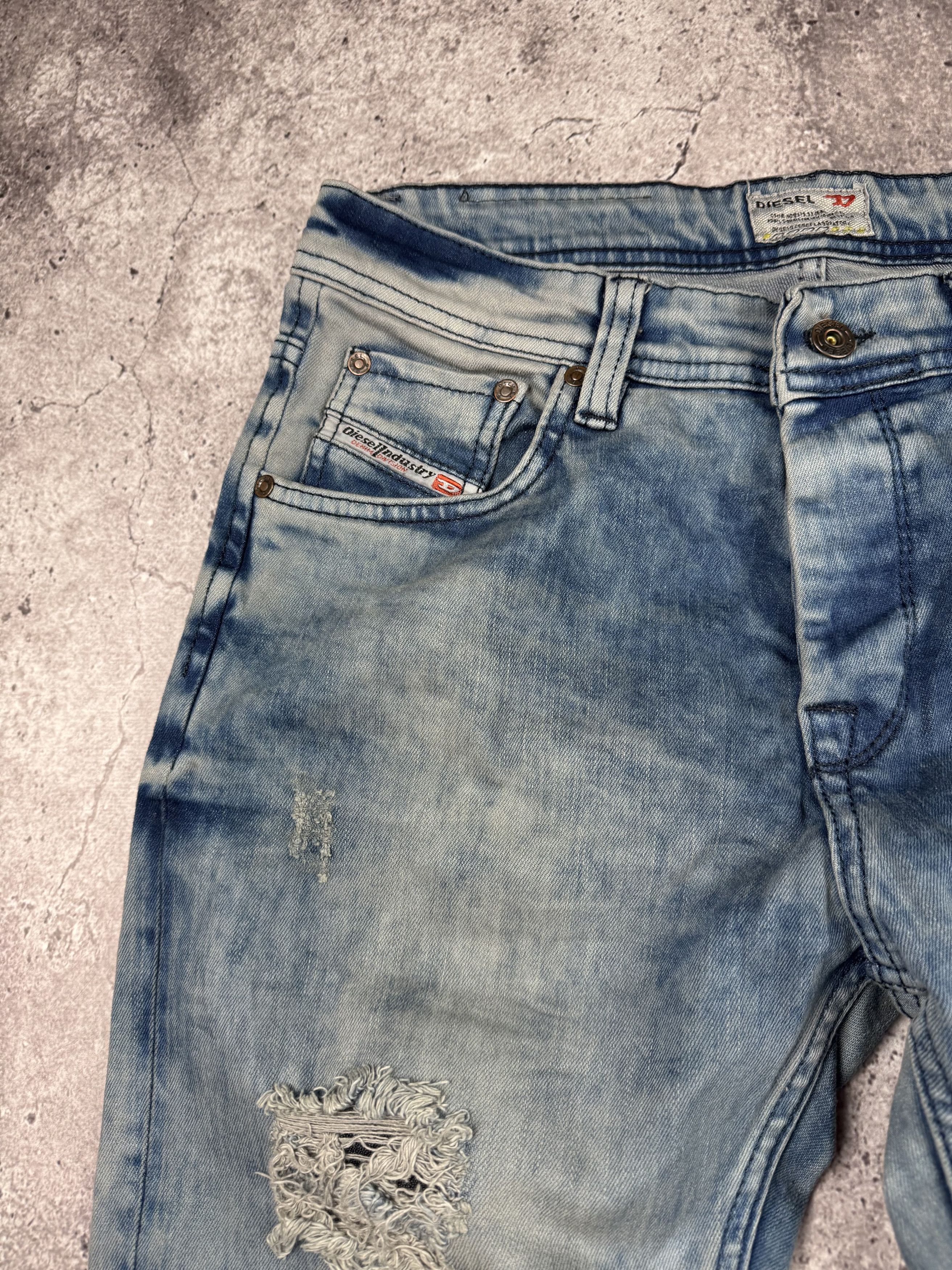 Diesel 🔥RARE🔥Vintage Diesel Distressed Jeans Size US 32 / EU 48 - 4 Thumbnail