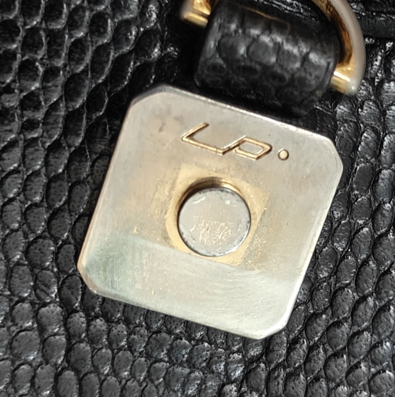 Fendi Vintage Fendi Leather Sling Bag Size ONE SIZE - 4 Thumbnail