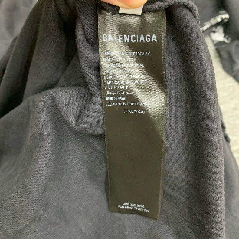 Balenciaga Balenciaga Black Sanskrit graffiti multi-element full-prin Size US L / EU 52-54 / 3 - 7 Thumbnail