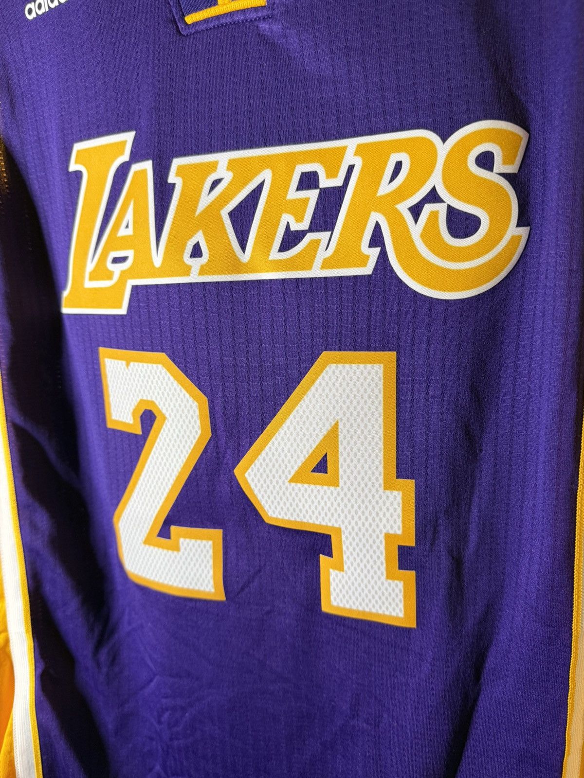 Adidas Authentic Adidas Kobe Bryant Lakers Away Swingman Jersey NWT Size US S / EU 44-46 / 1 - 4 Thumbnail