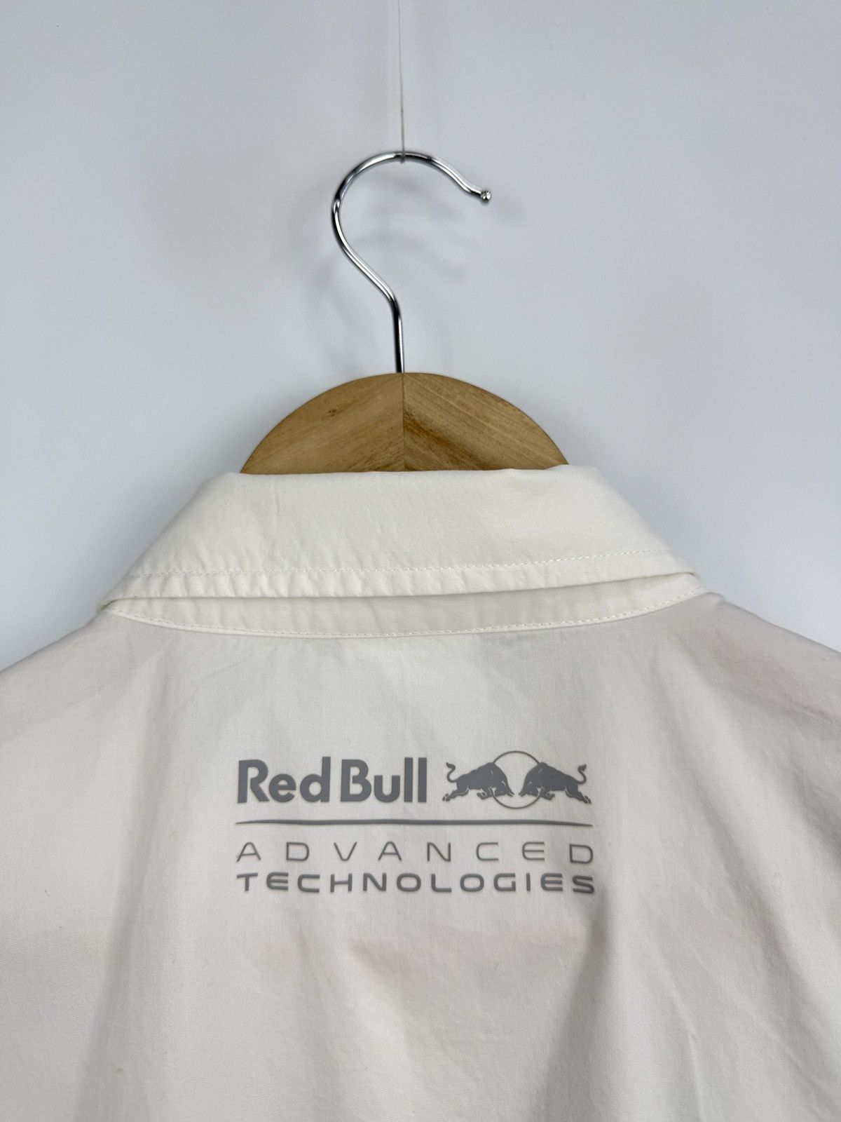 Red Bull 🇦🇹 Castore Oracle Red Bull Racing Team F1 Shirt Formula 1 Y2K Size US XL / EU 56 / 4 - 10 Thumbnail