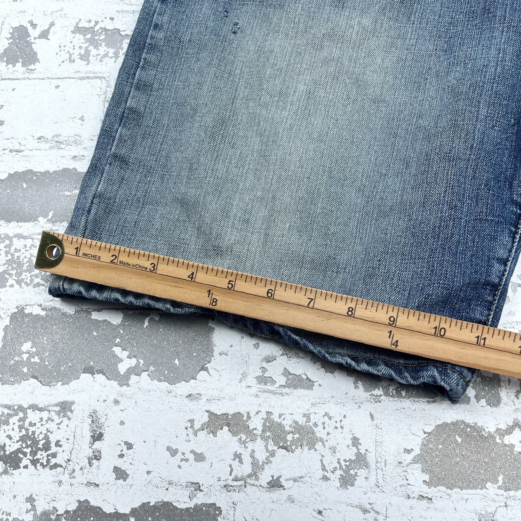 Levi's Levi's 569 Shorts Men 36 Relaxed Denim Blue 5-Pocket Mid Rise Zip Fly Casual Workwear Baggy Jorts Knit Now? Size US 36 / EU 52 - 7 Thumbnail