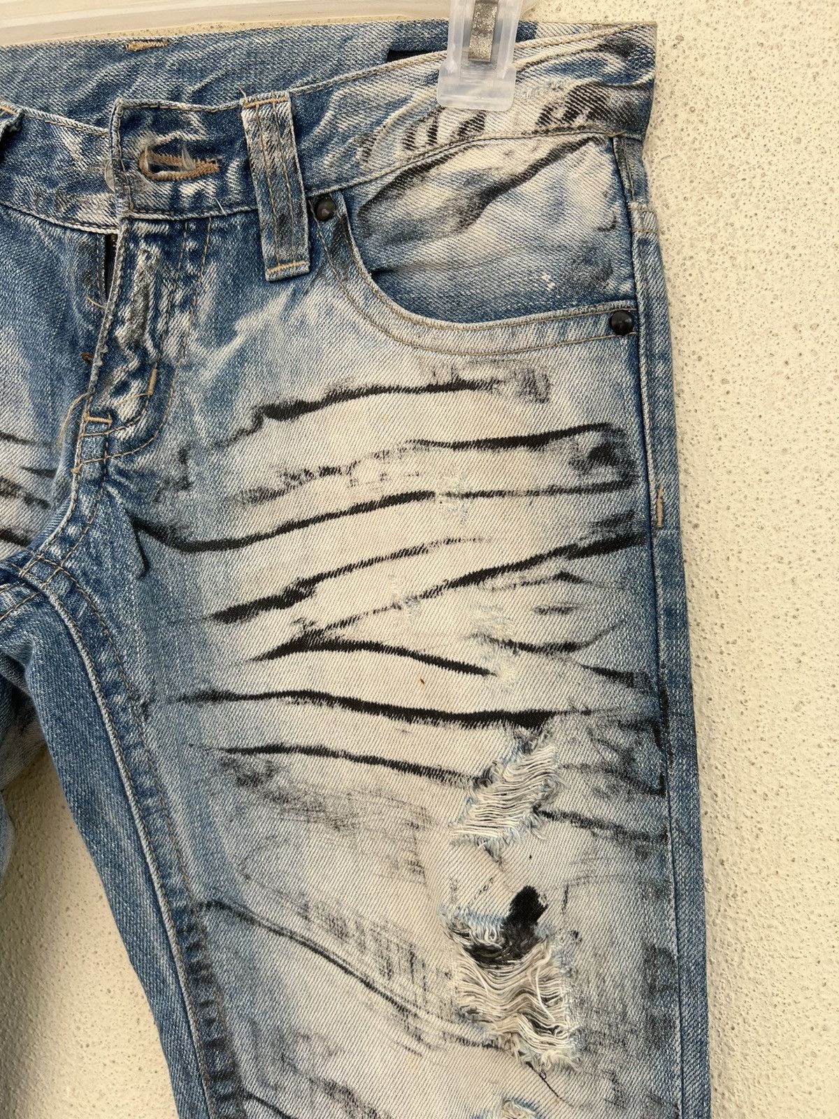 Vintage Vintage Benefit Japan Distressed Denim Painter Flare Jeans Size US 28 / EU 44 - 11 Thumbnail