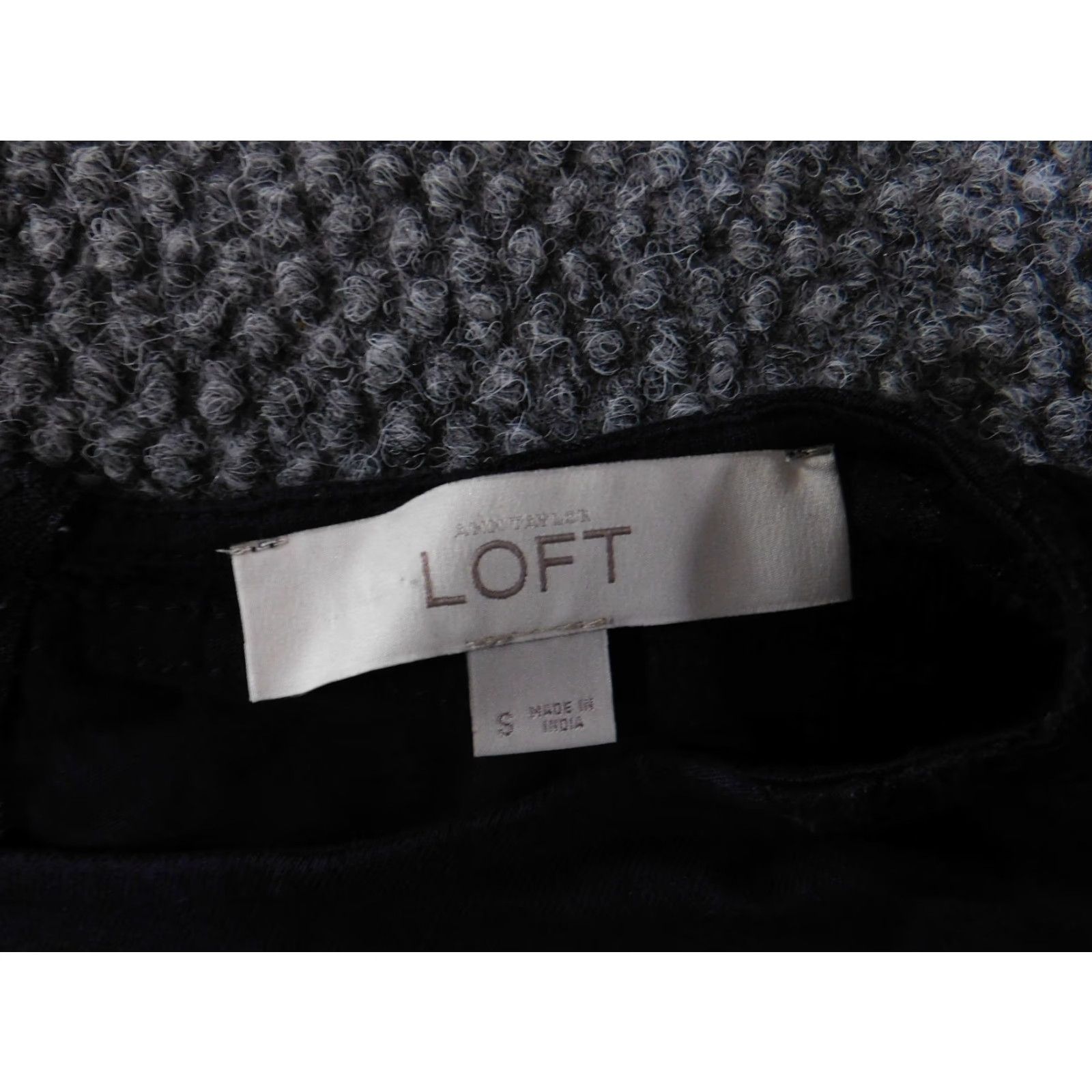 Loft LOFT Blouse Womens Small Navy Blue Short Sleeve Crew Neck Lace Panel Top Mens? Size S / US 4 / IT 40 - 5 Thumbnail