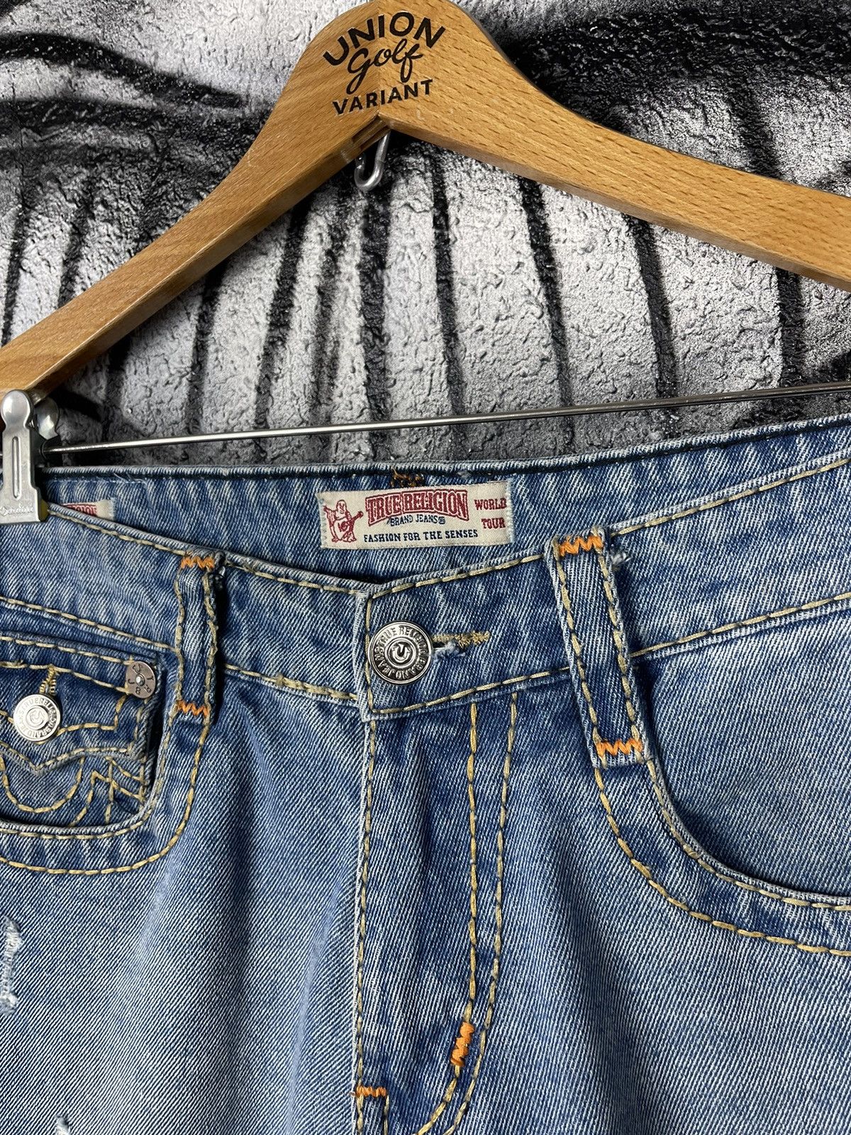 True Religion True Religion Ricky Relaxed Straight Distressed Denim Jeans Size US 32 / EU 48 - 8 Thumbnail