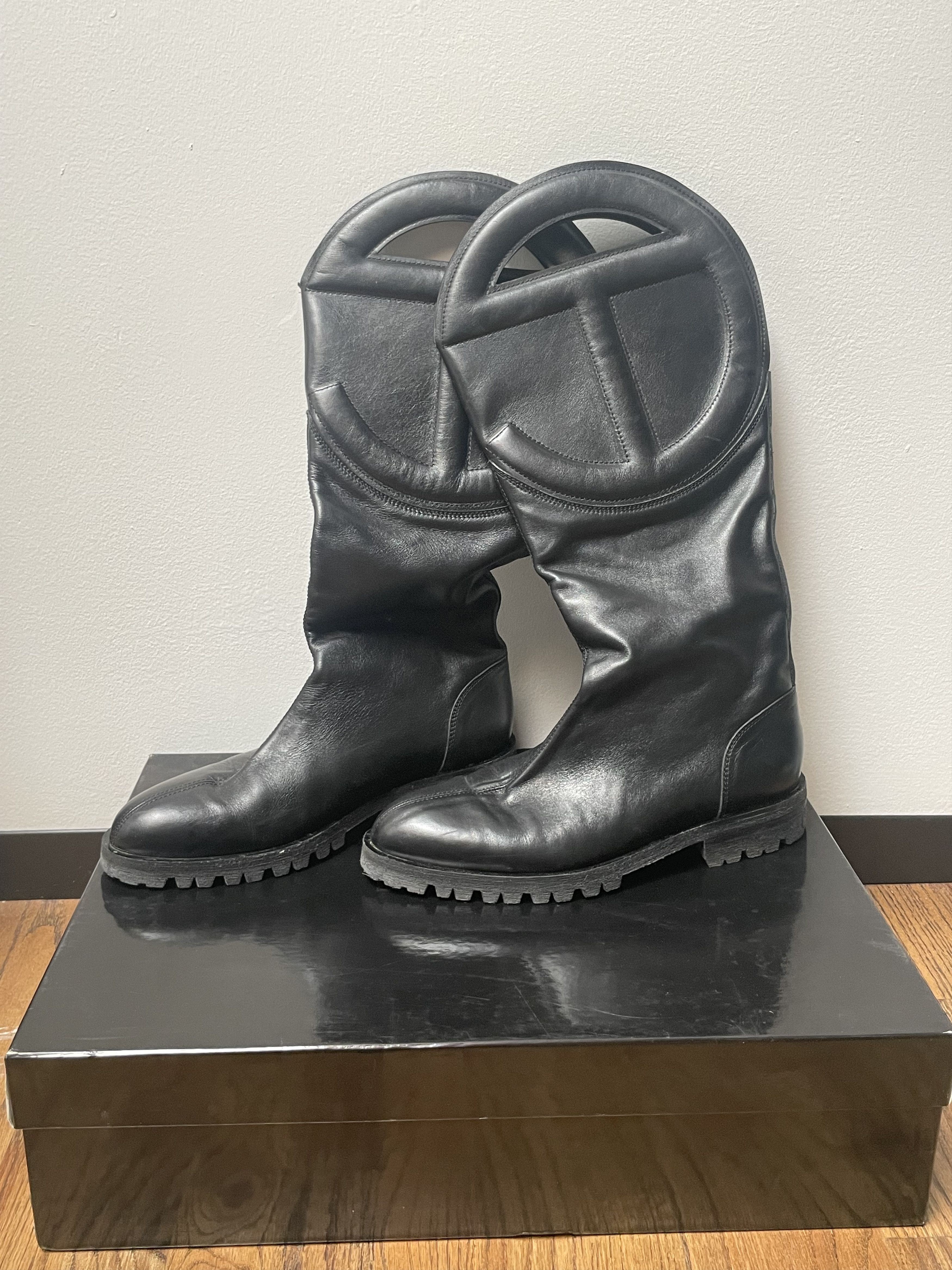 Telfar Telfar Logo High boots Size 11 Black Size US 11 / EU 44 - 2 Thumbnail