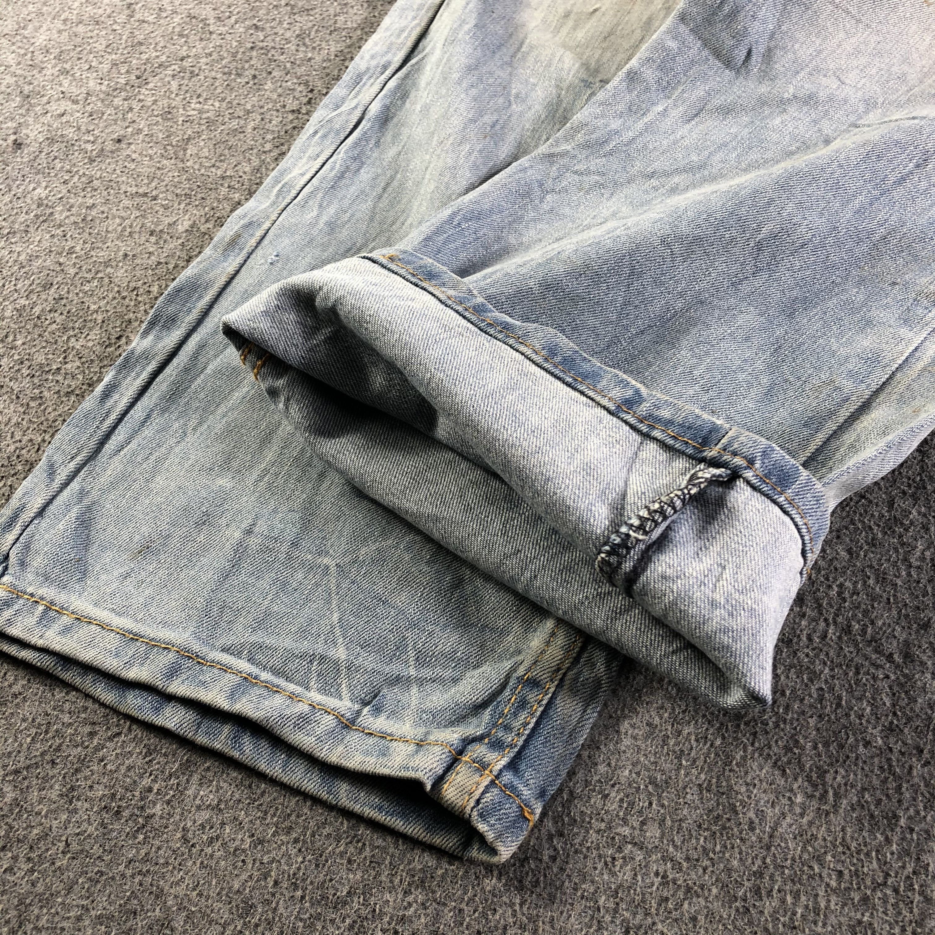 Levi's Vintage Light Wash Levis 513 Jeans-J4280 Size US 35 - 6 Thumbnail