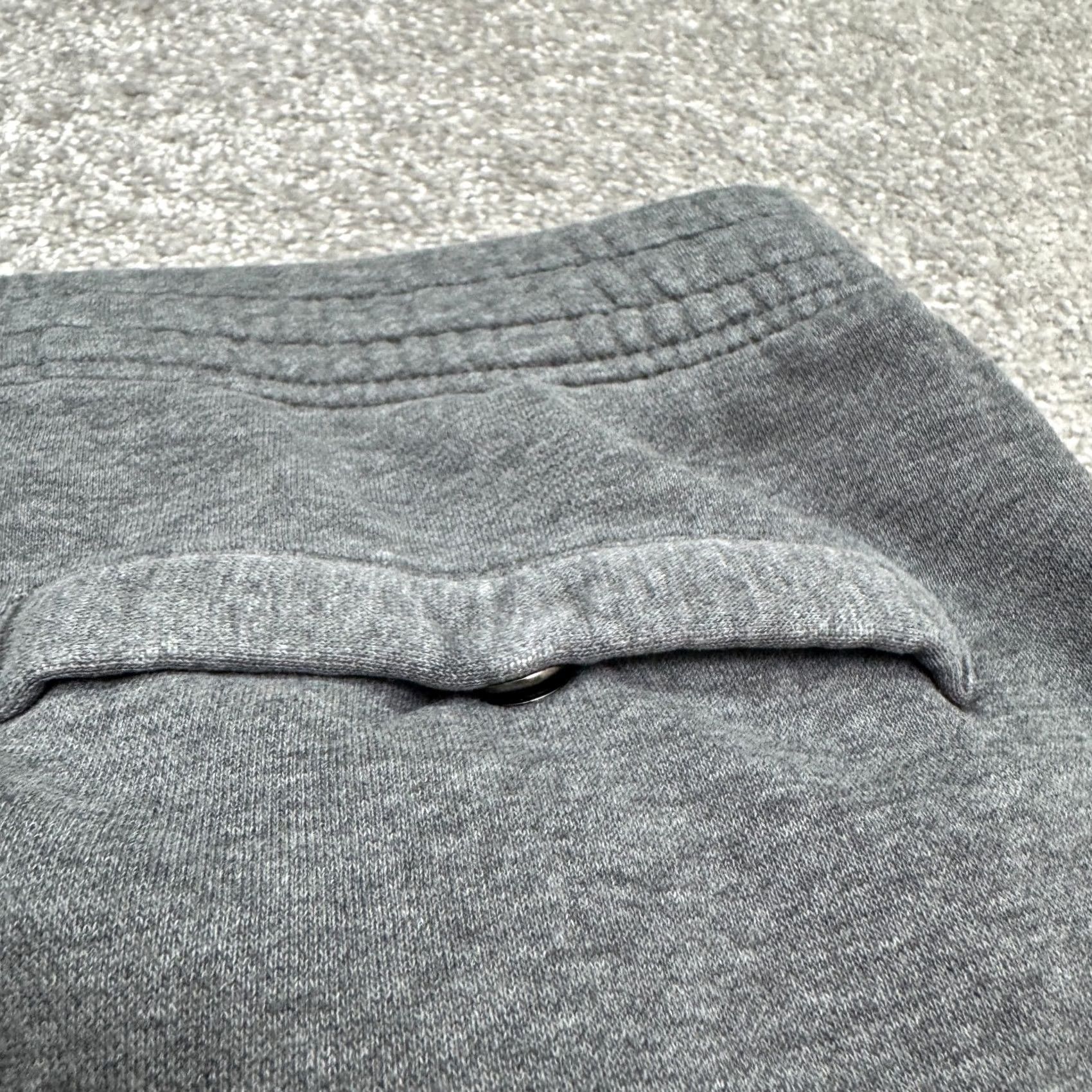 Nike Nike Fleece Jogger Sweatpants Mens Medium Dark Gray Elastic Waist Activewear Jogger Casual Size US 31 - 6 Thumbnail