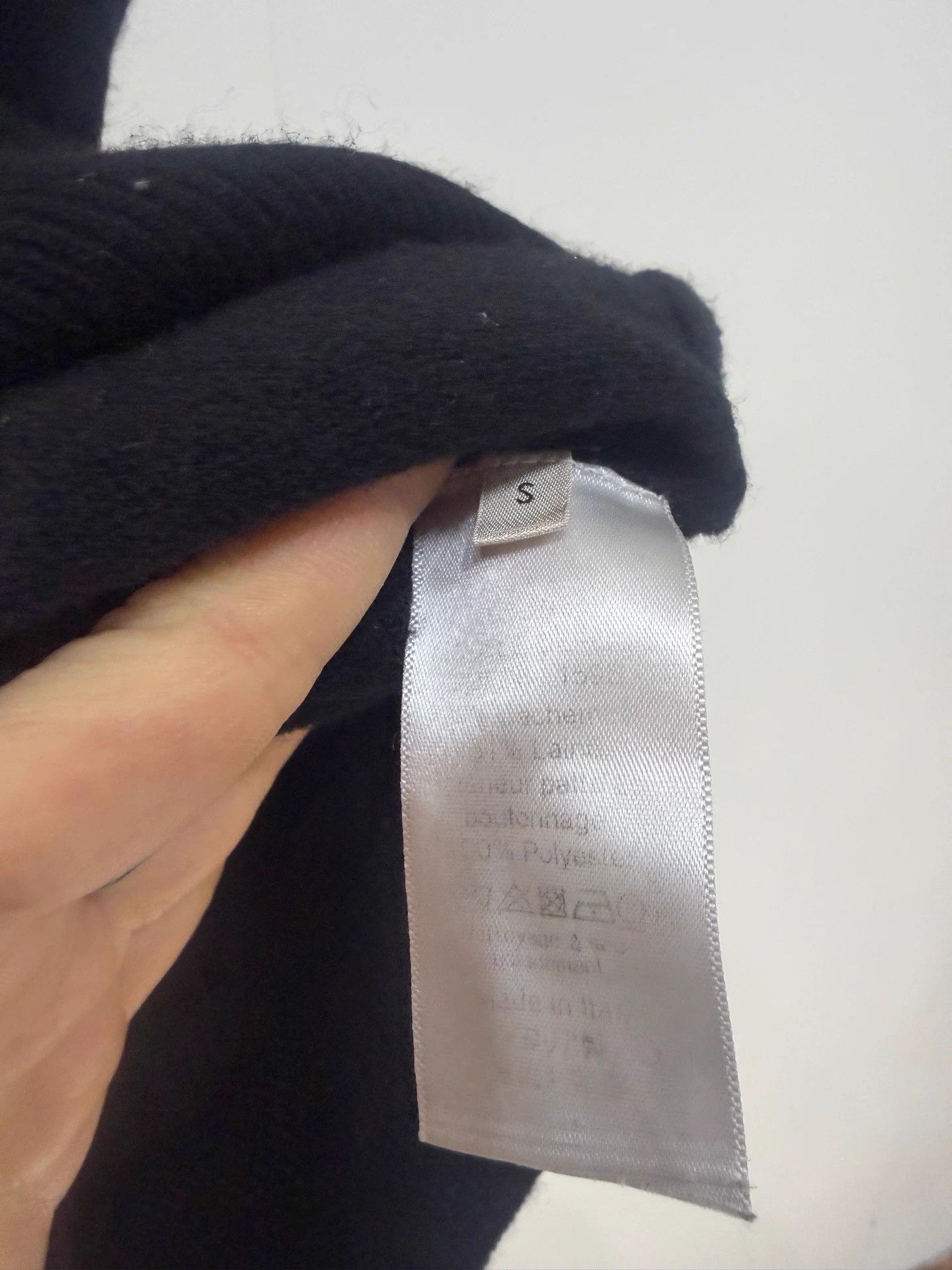 Celine Old Celine Cashmere Diagonal Button Knit Sweater S Size S / US 4 / IT 40 - 4 Thumbnail