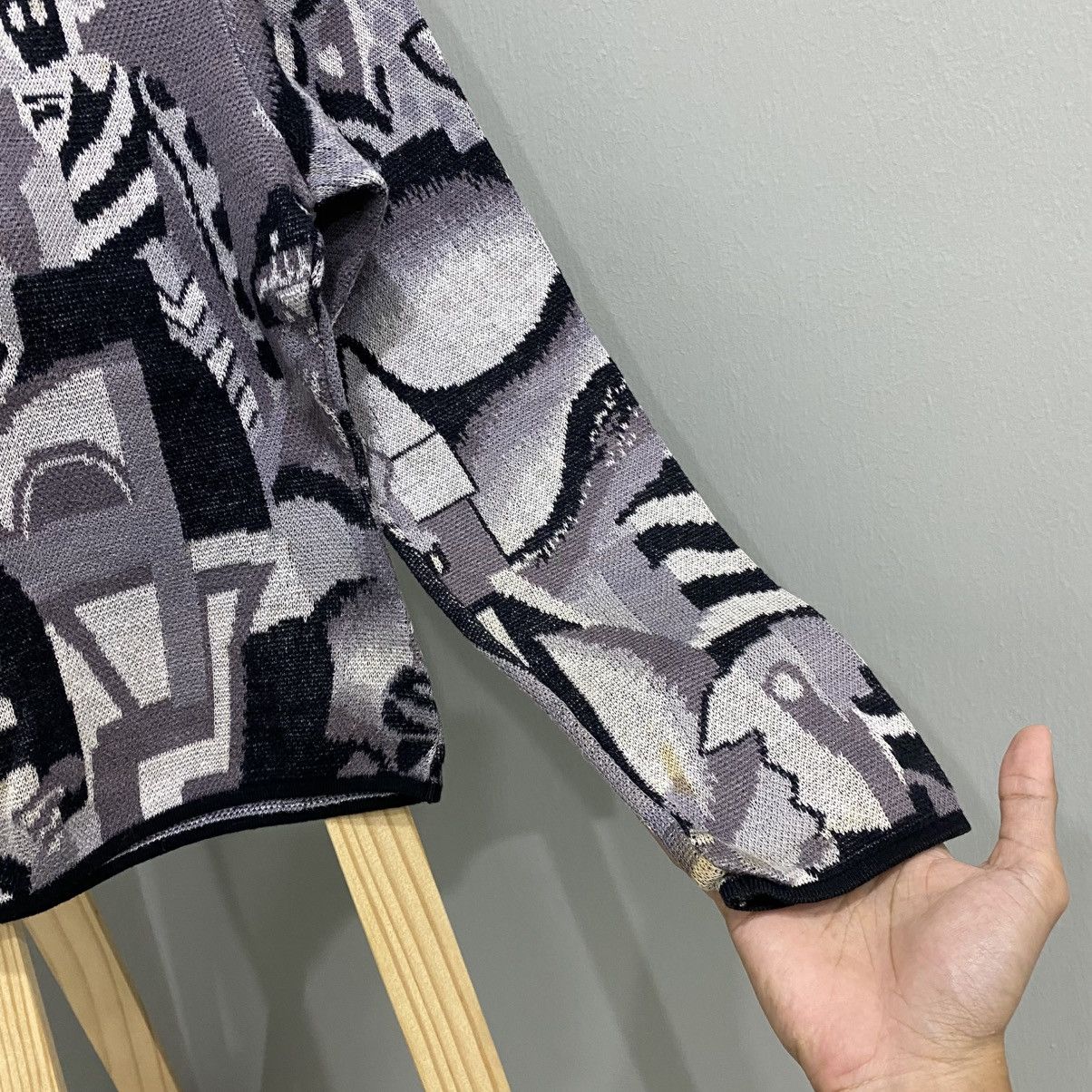 Kenzo Kenzo Vintage Tribal Crewneck Knitwear Rare Archival Piece Size US M / EU 48-50 / 2 - 8 Thumbnail