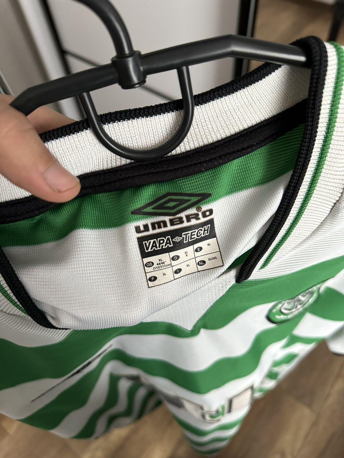 Umbro 2002/2003 Umbro Celtic FC Soccer Jersey T-Shirt Vintage Size US XL / EU 56 / 4 - 8 Thumbnail