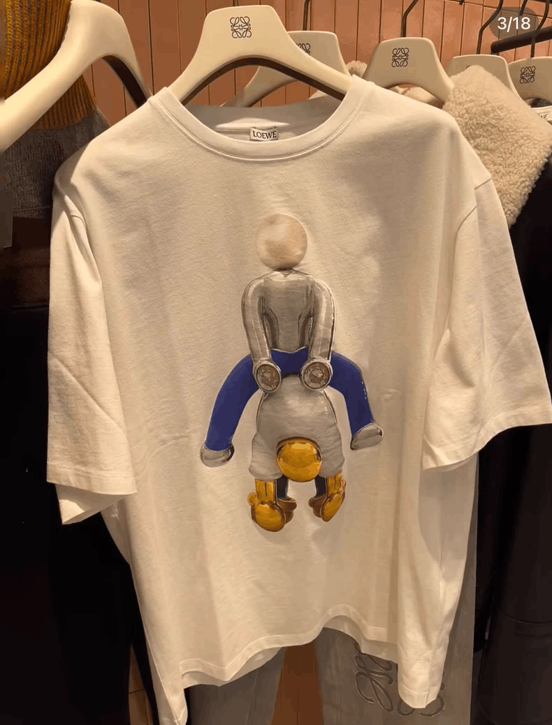 Loewe LOEWE Short sleeve T-shirt Size M / US 6-8 / IT 42-44 - 1 Thumbnail