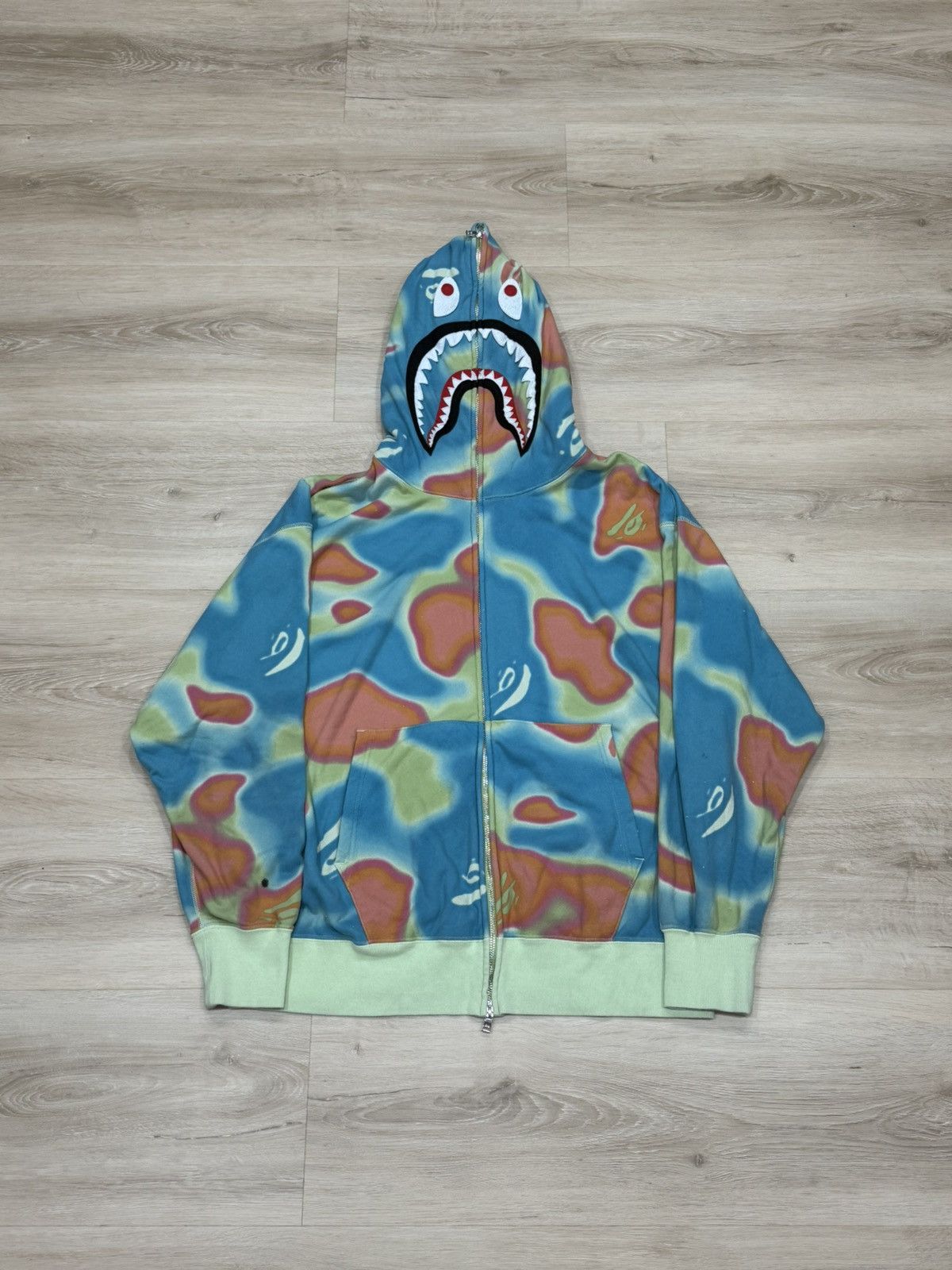Bape Bape Liquid Camo Shark Full Zip Hoodie Size US L / EU 52-54 / 3 - 1 Thumbnail