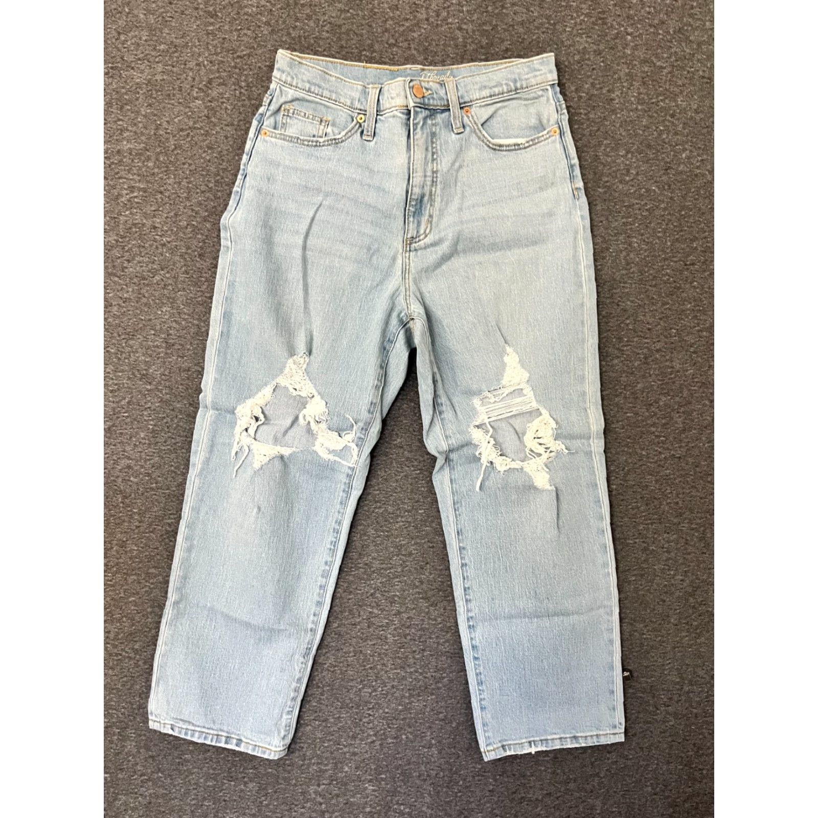 Vintage Universal Thread Women’s Jeans Category: Jeans Boyfriend Blue 8/29R Regular 28x24 5-Pocket Denim High Rise Button Zipper Comfortable Casual Size 30" / US 8 / IT 44 - 2 Thumbnail