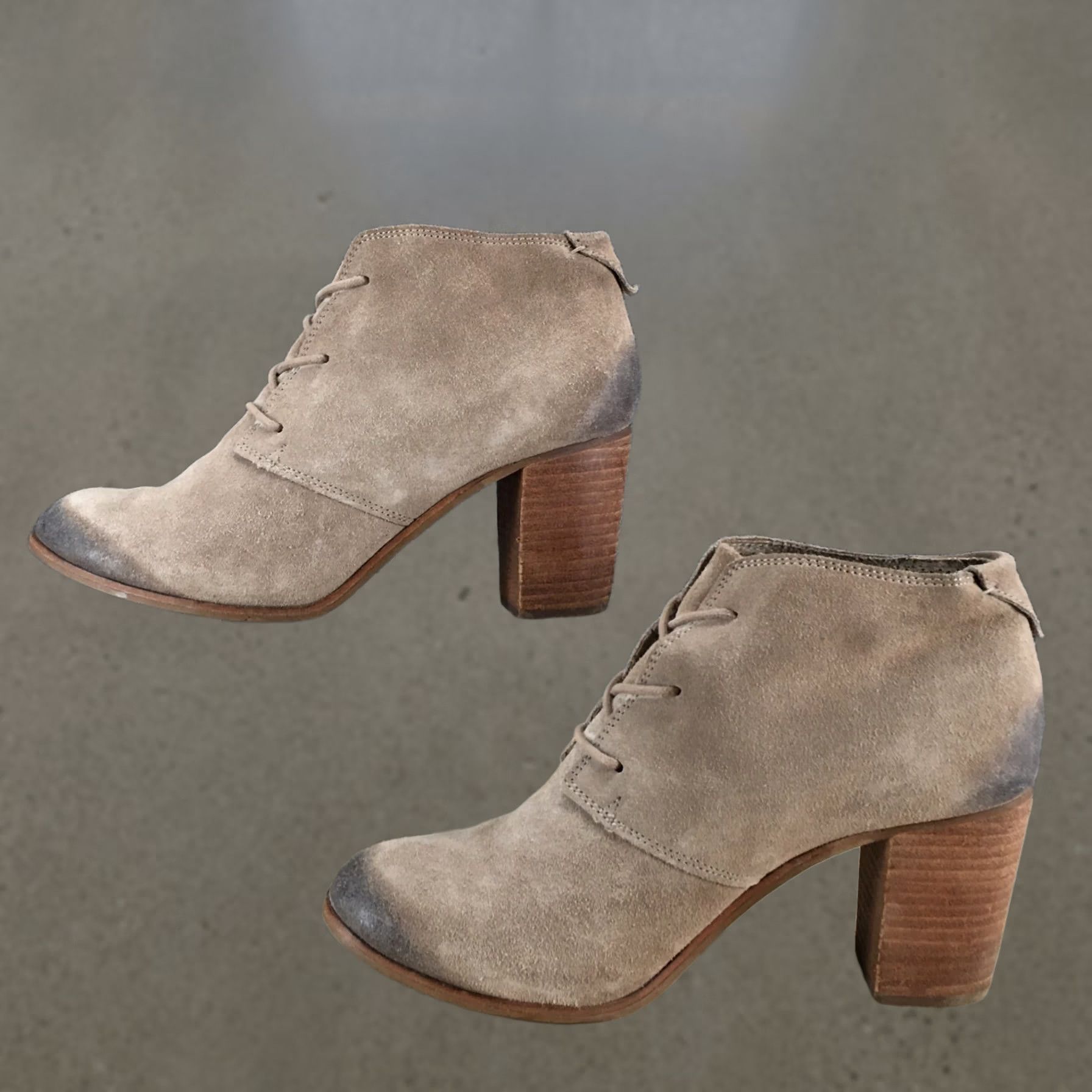 Toms TOMS Boots Womens 10 Lunata Bootie Beige Lace Up Casual Ankle Top Block 10008991 Size L / US 10 / IT 46 - 1 Thumbnail