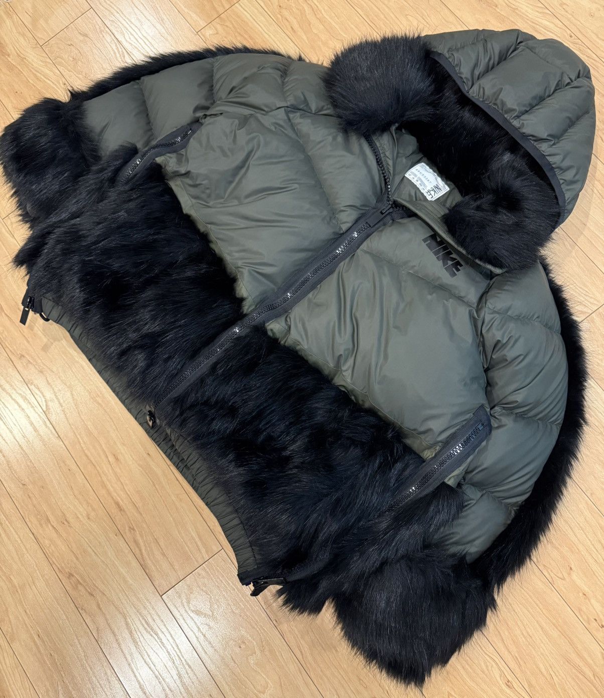 Nike × Sacai Nike x sacai Women’s Faux Fur Down Jacket – CT3267-355 XL Size XL / US 12-14 / IT 48-50 - 1 Thumbnail
