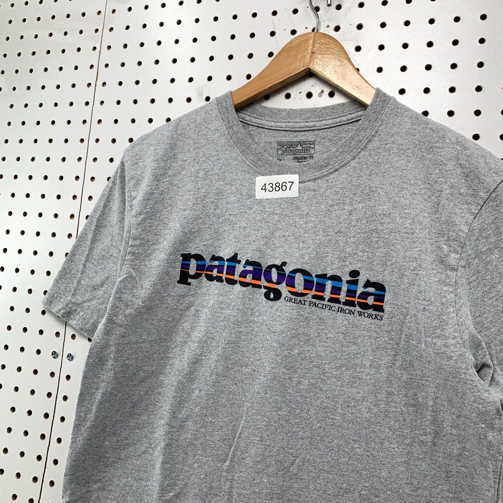 Patagonia Patagonia Shirt Mens M Gray Outdoor Great Pacific Iron Works Tee Size US M / EU 48-50 / 2 - 3 Thumbnail