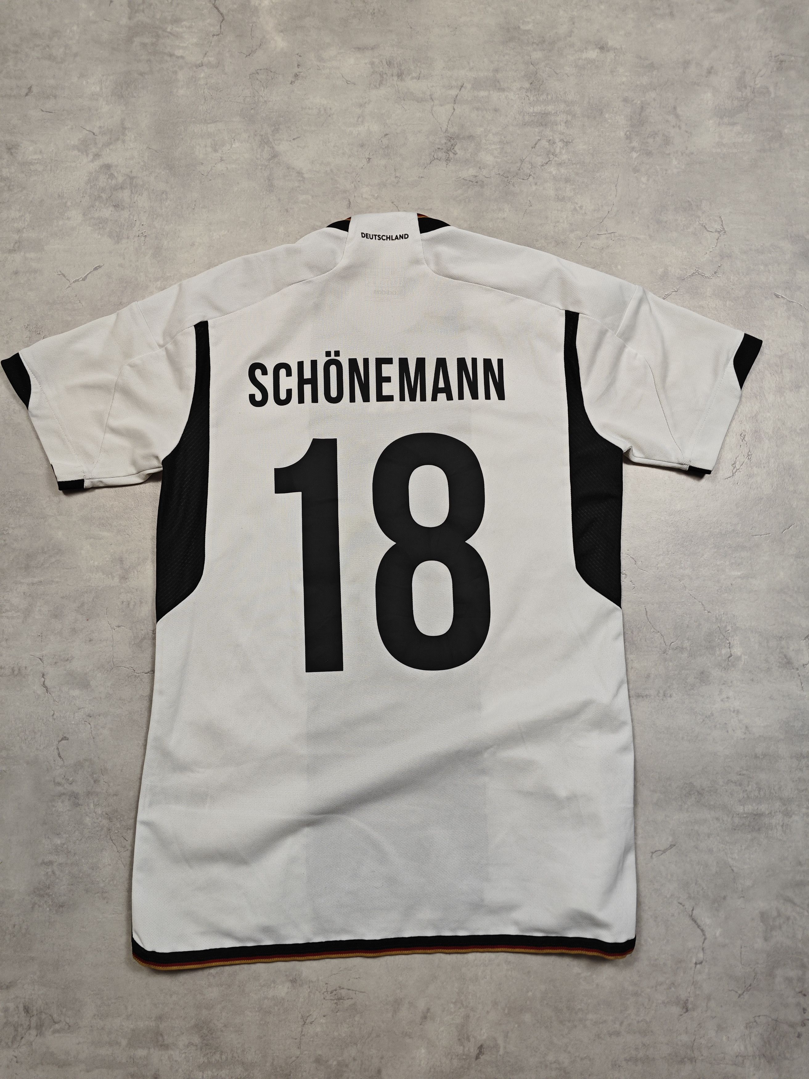 Adidas Adidas Germany SCHONEMANN 18 Size US M / EU 48-50 / 2 - 3 Thumbnail