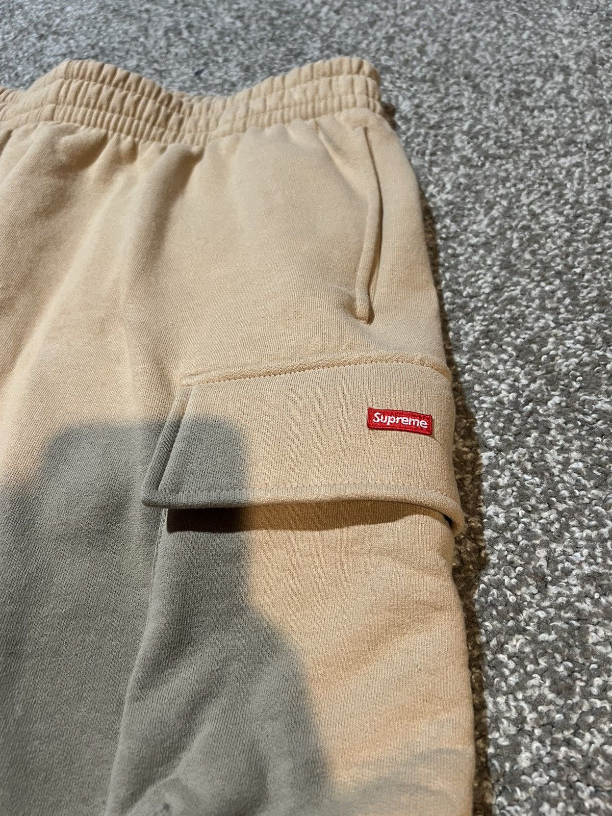Supreme Supreme small box baggy cargo sweatshort Size US 32 / EU 48 - 2 Thumbnail